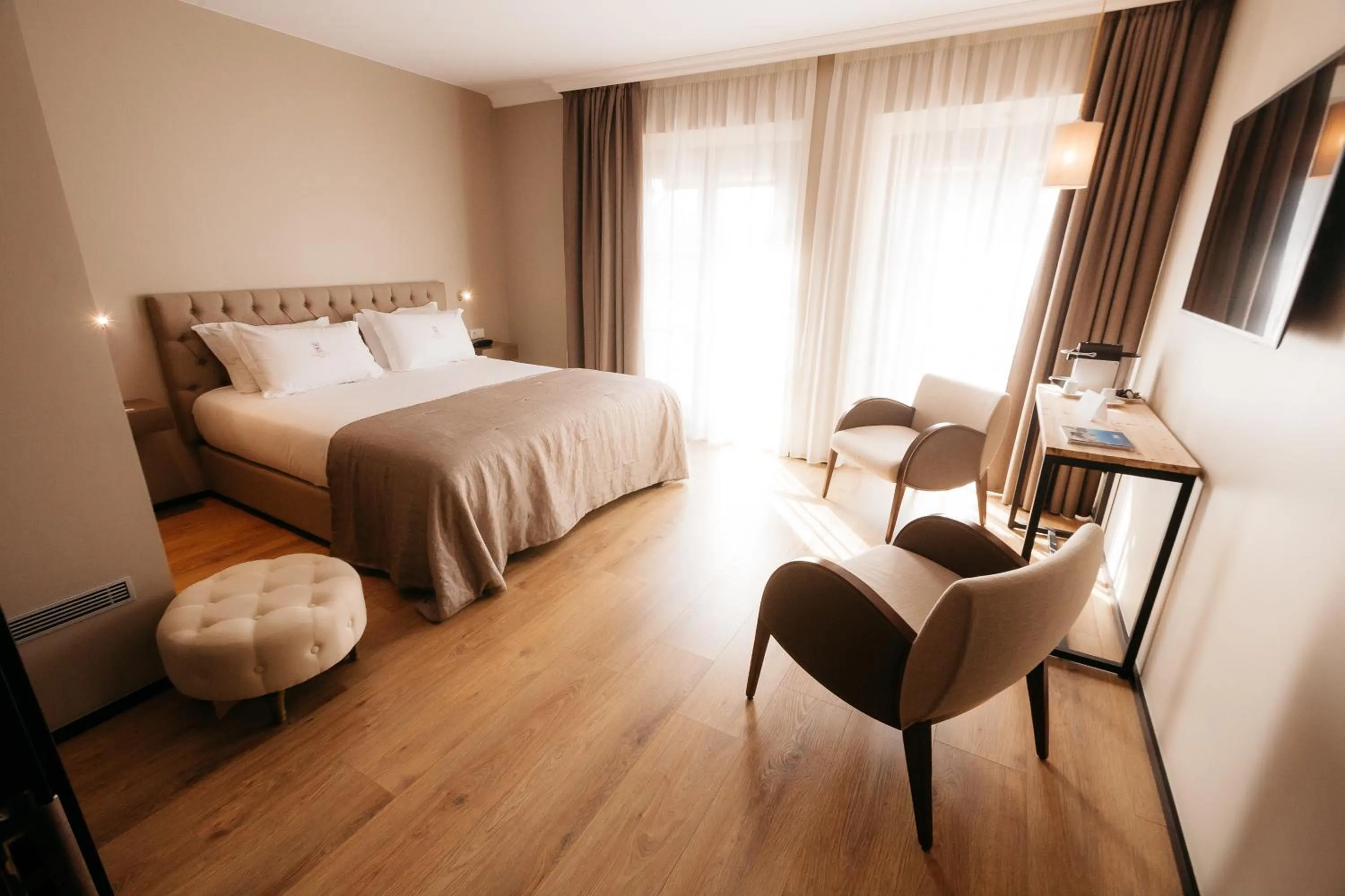 Photo of the whole room, Bed in Hotel Casa Peya - Adults Only