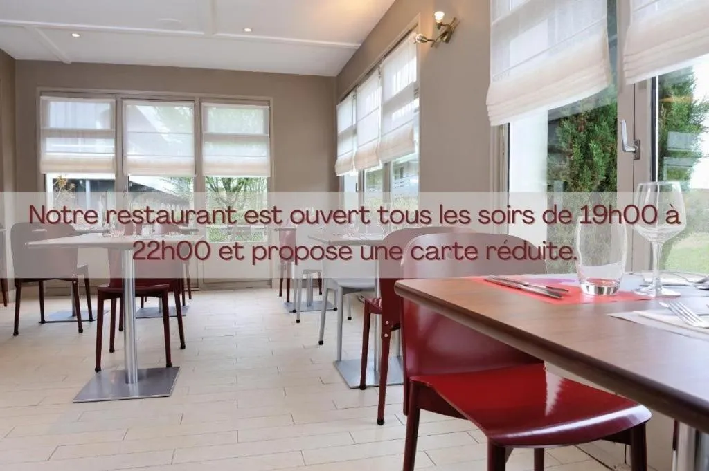 Restaurant/places to eat in Campanile Lyon Est Aéroport Saint Exupery