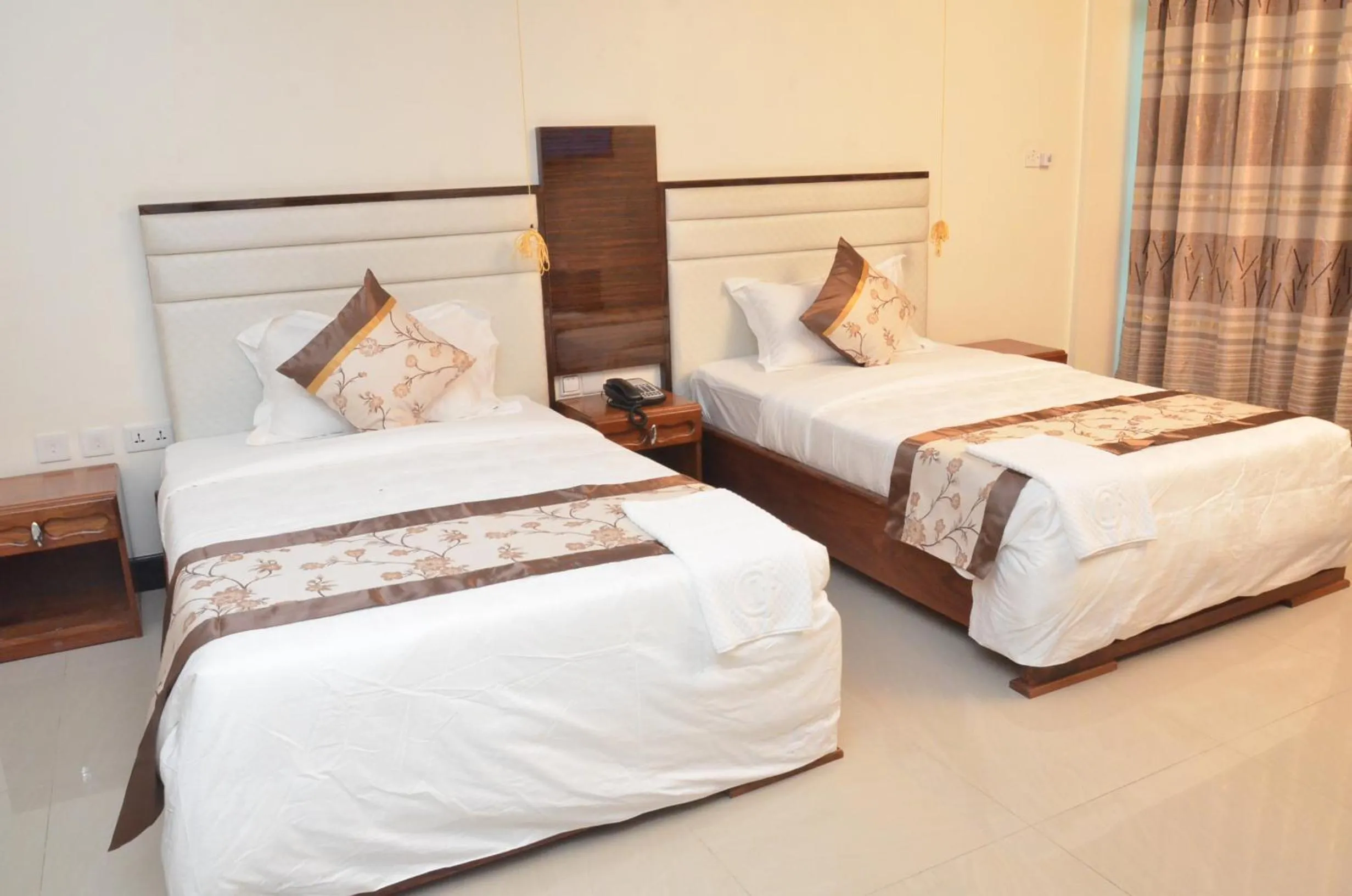 bunk bed, Bed in Nefaland Hotel