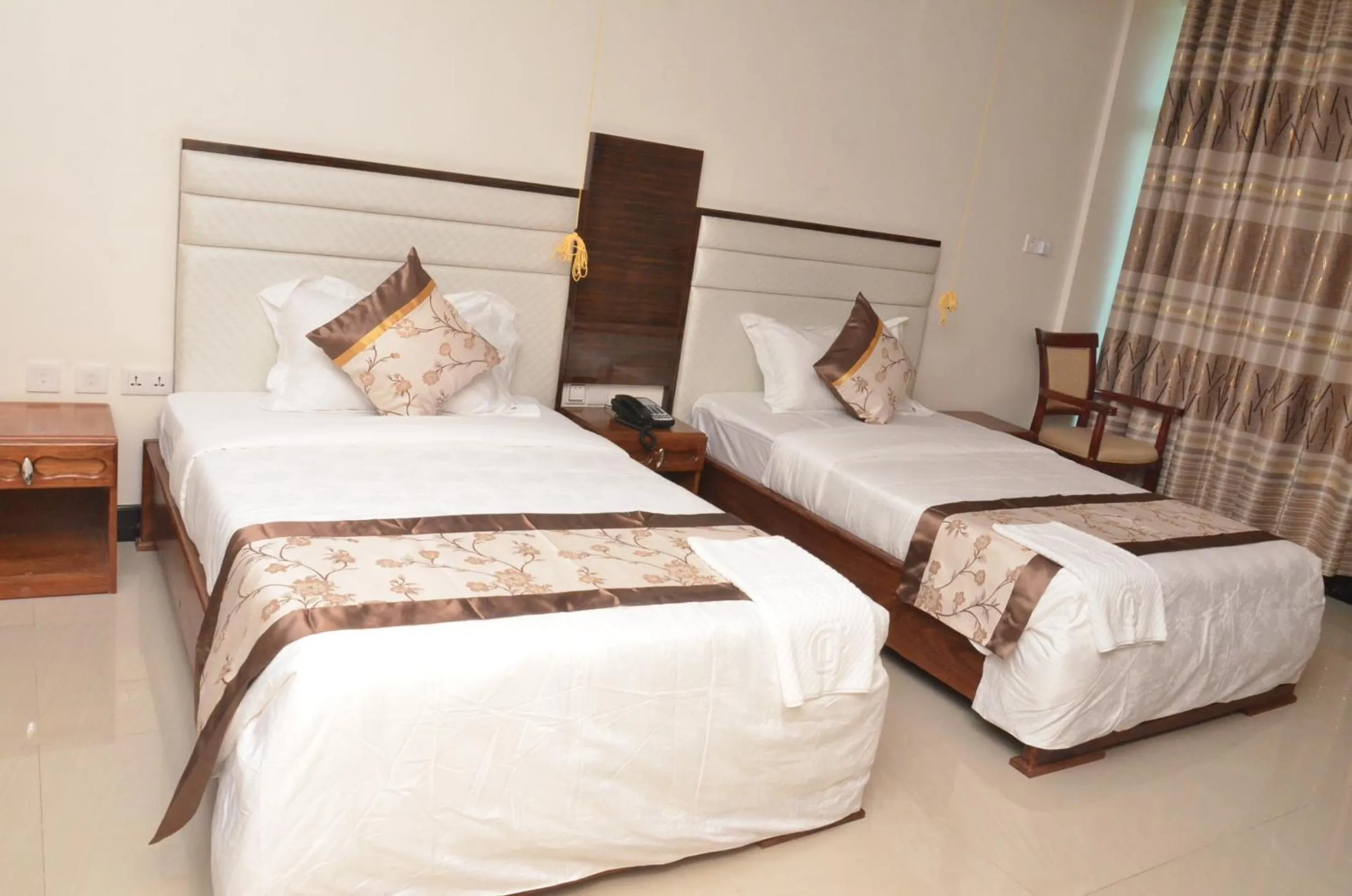 bunk bed, Bed in Nefaland Hotel