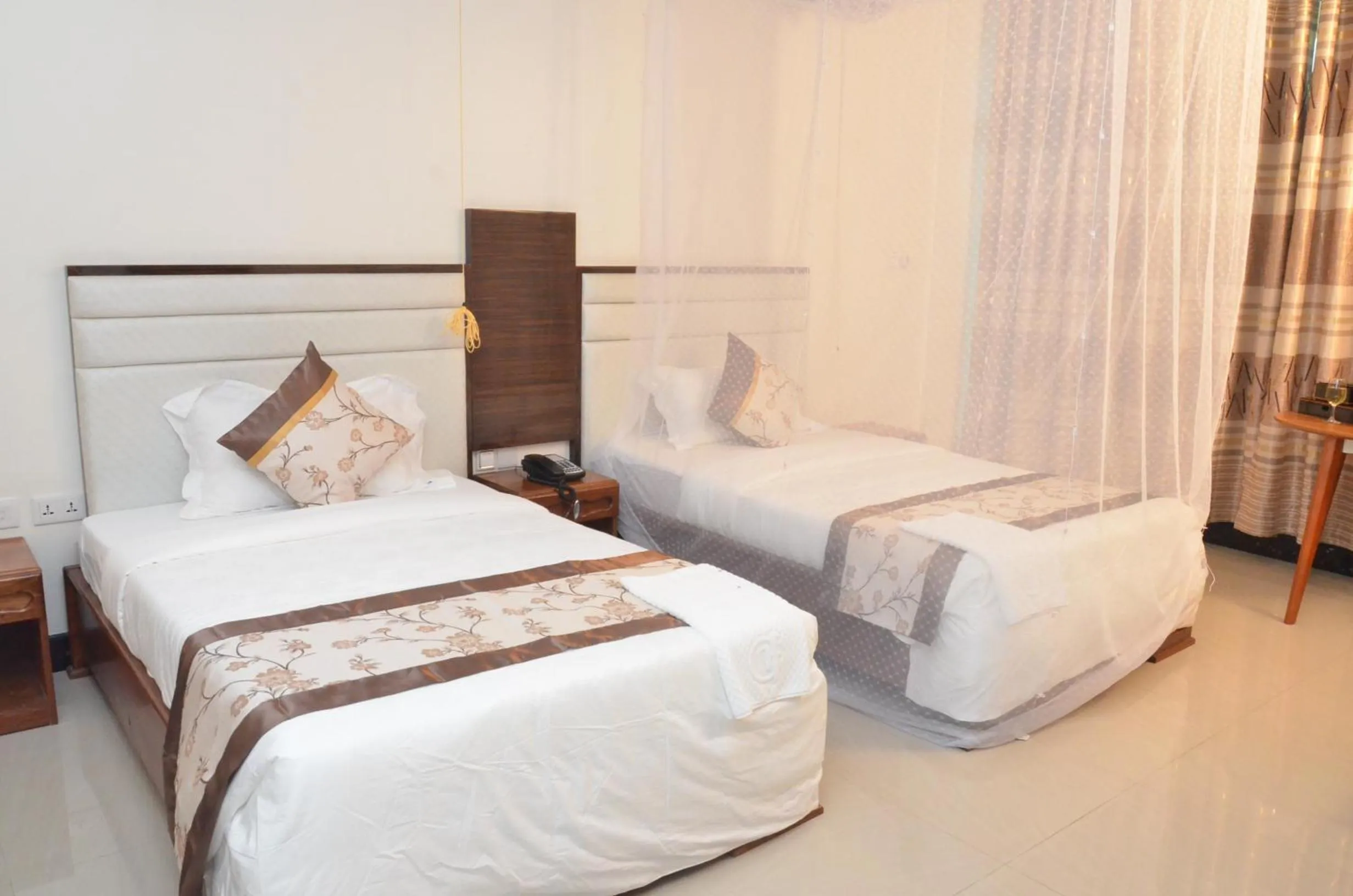 bunk bed, Bed in Nefaland Hotel