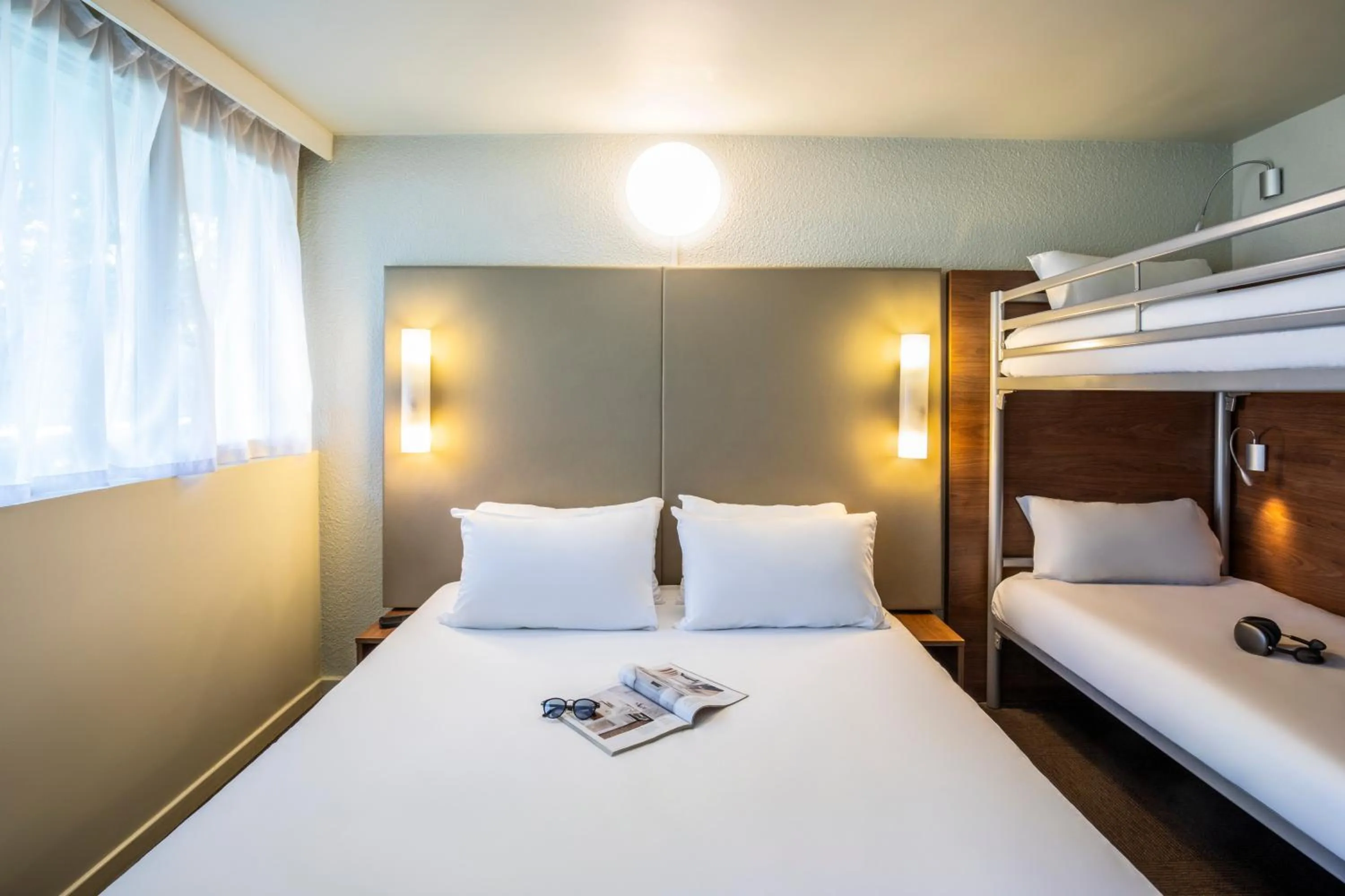 Bed in Campanile Nîmes Sud - Caissargues