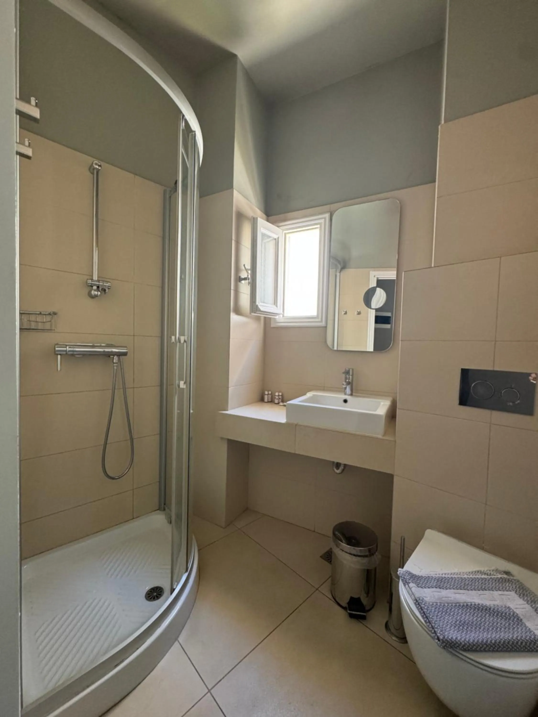 Shower in Esperance 2