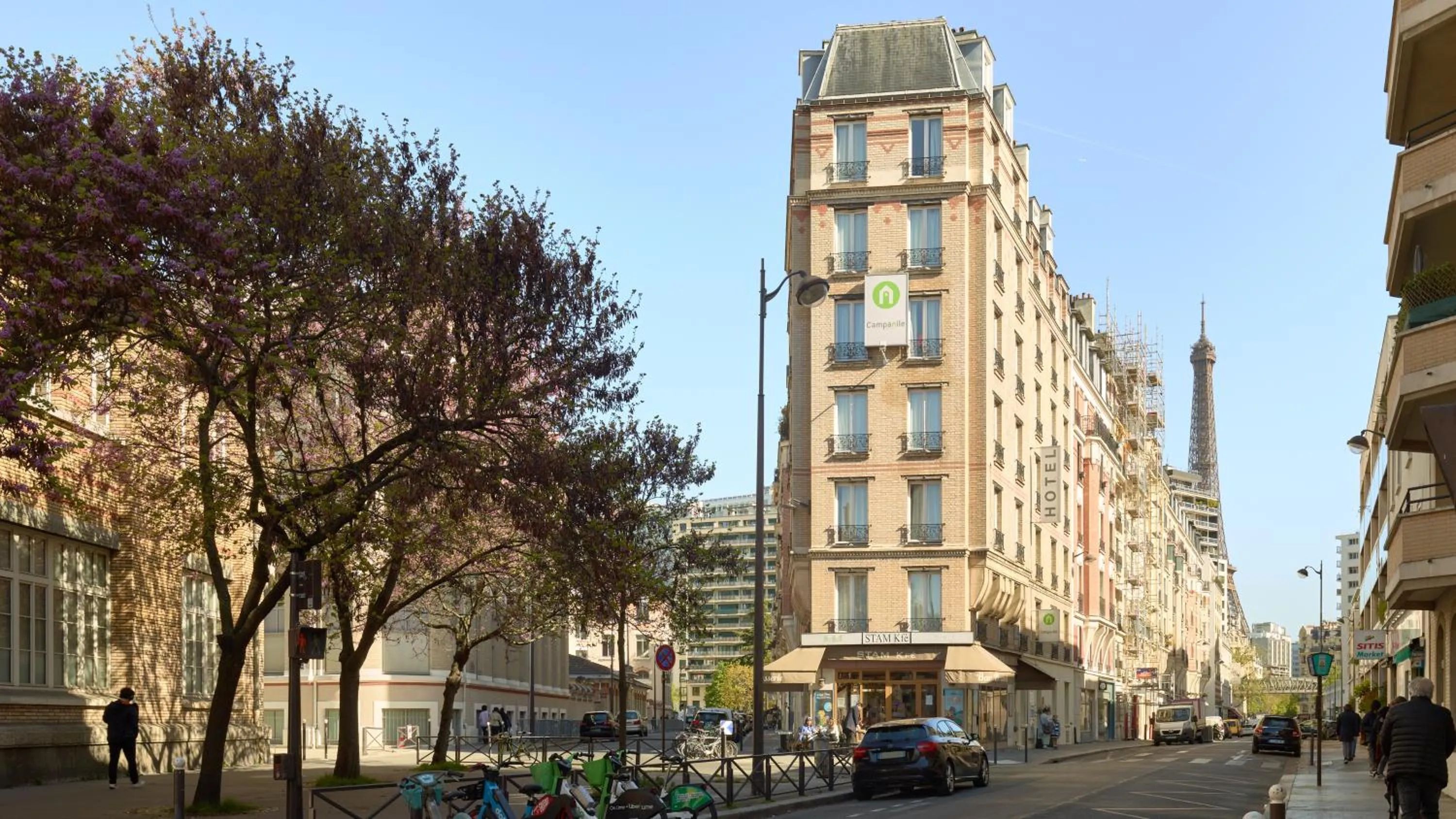 Property building in Campanile PRIME - Paris 15 Tour Eiffel