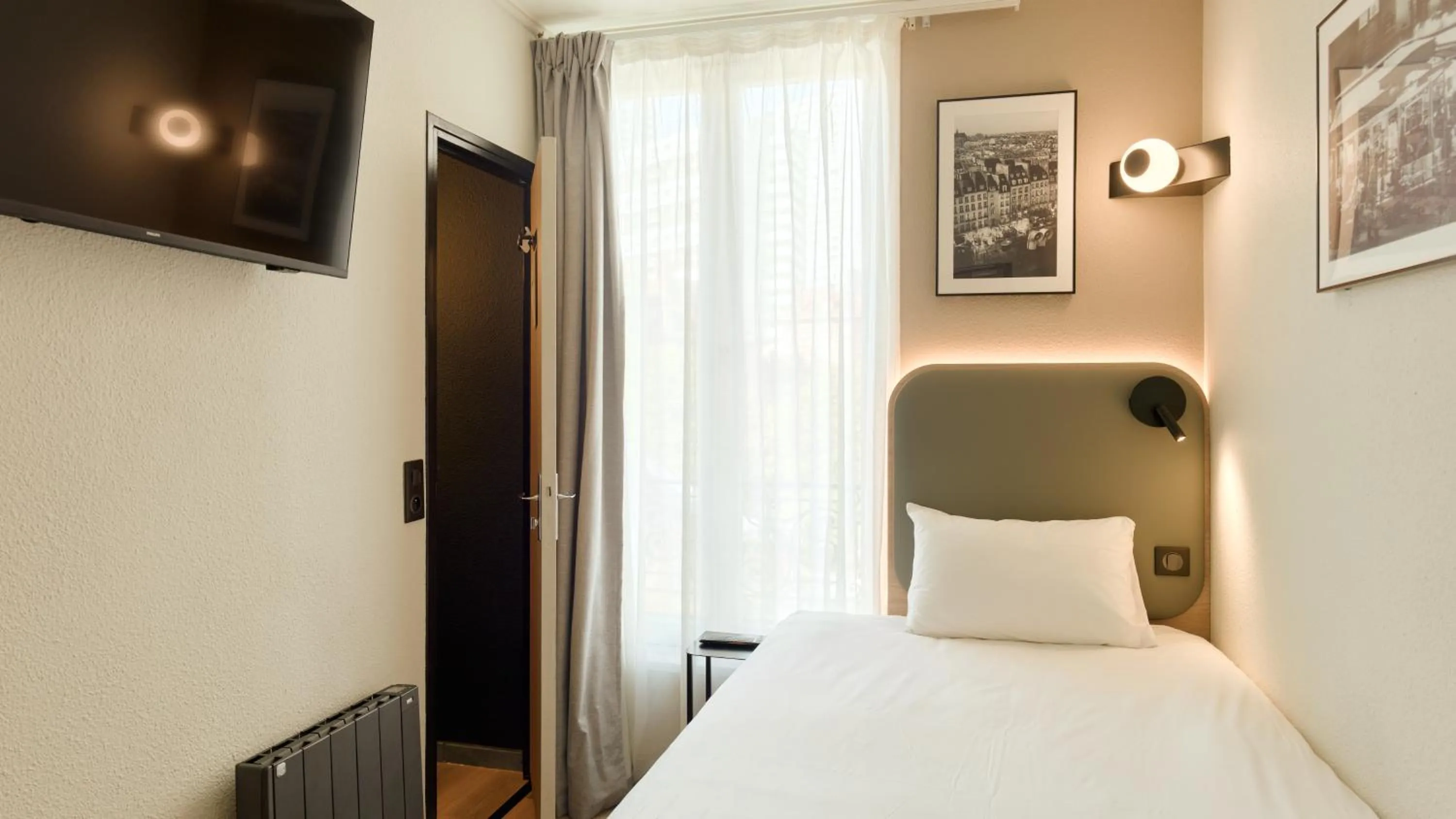 Bed in Campanile PRIME - Paris 15 Tour Eiffel