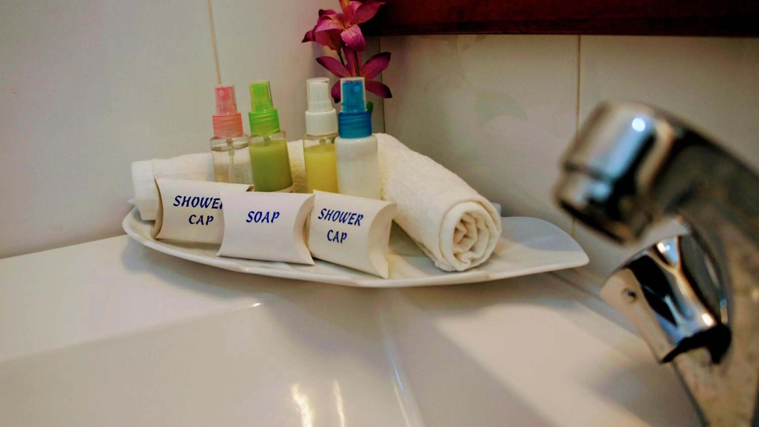 Toilet in Mirissa Gate Resort