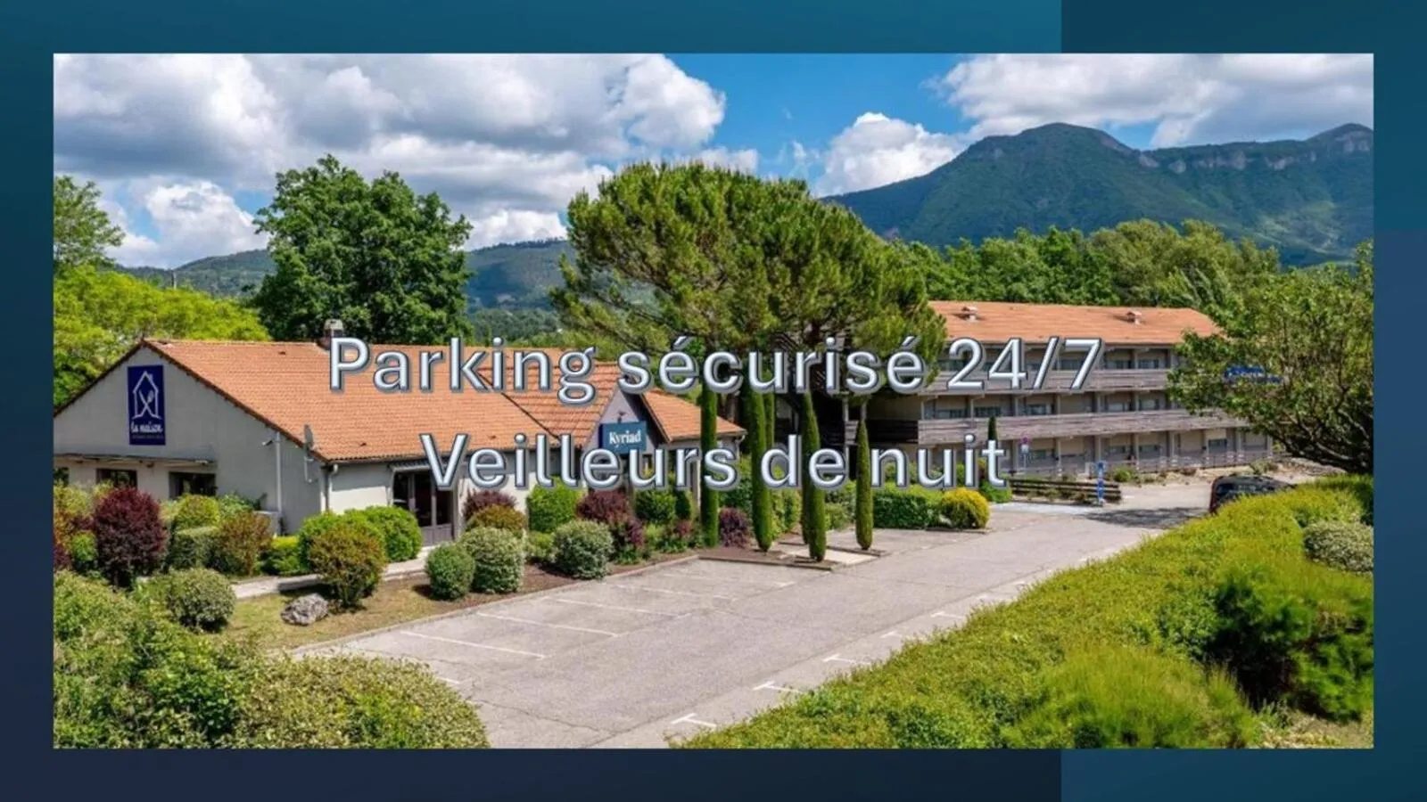 Staff in Kyriad Digne-Les-Bains