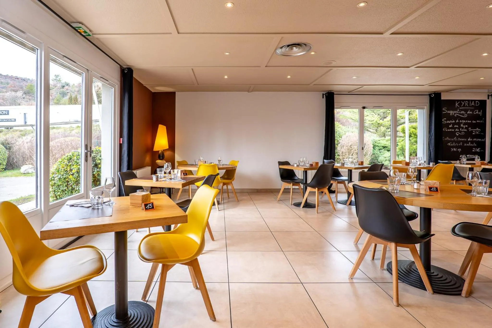 Restaurant/places to eat in Kyriad Digne-Les-Bains