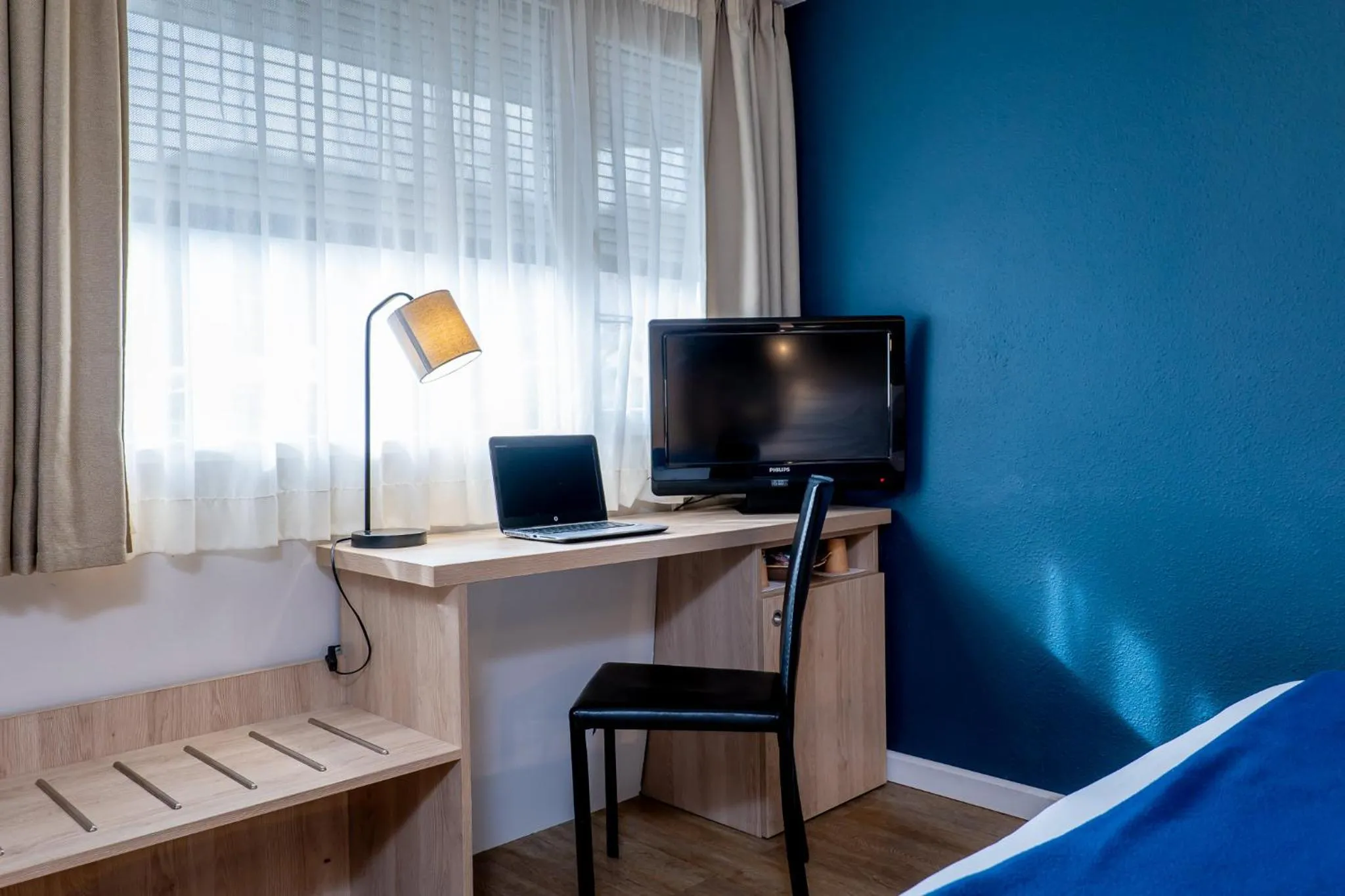 TV and multimedia, Bed in Kyriad Digne-Les-Bains