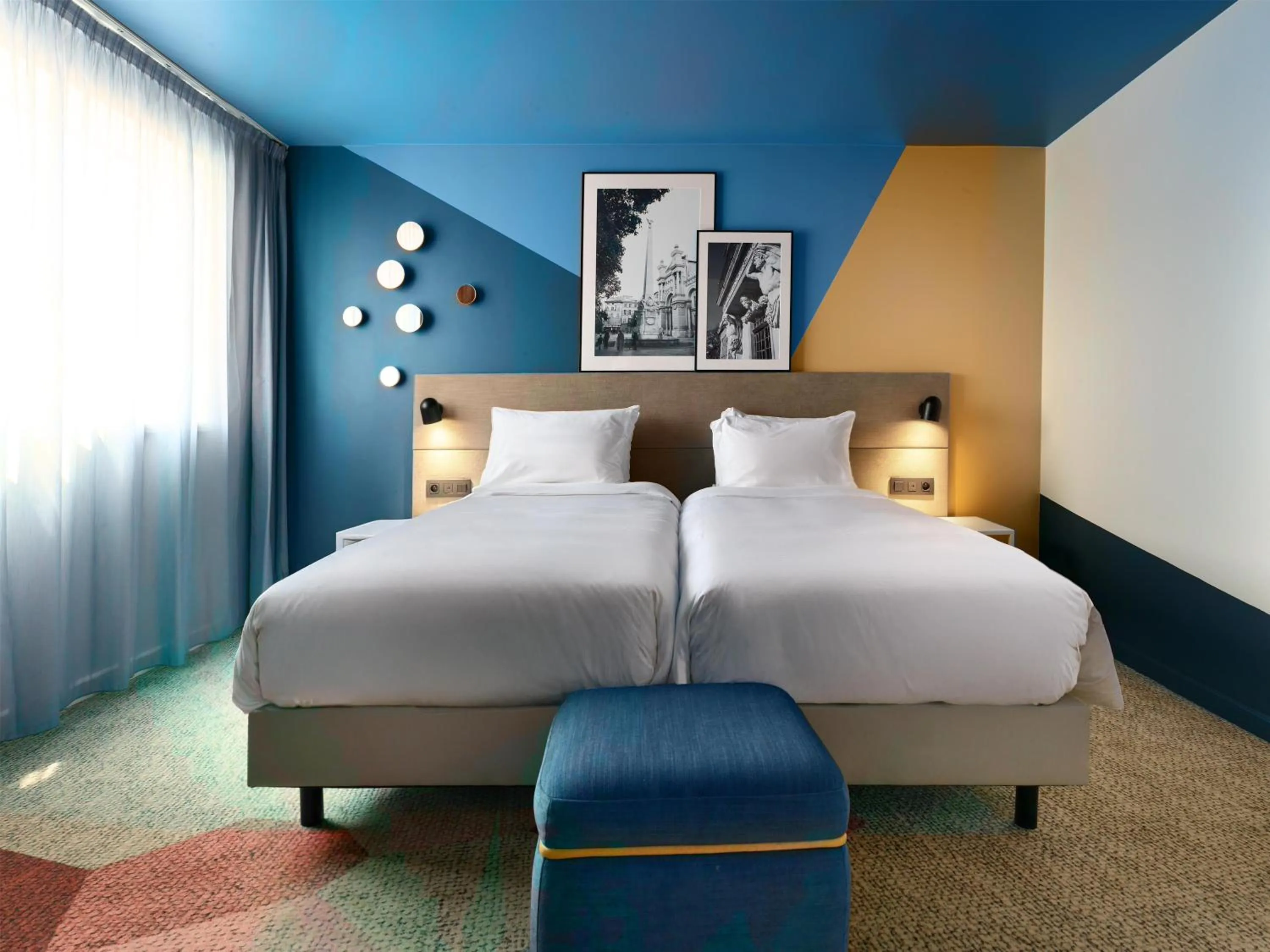 Bedroom, Bed in Radisson Hotel Aix En Provence