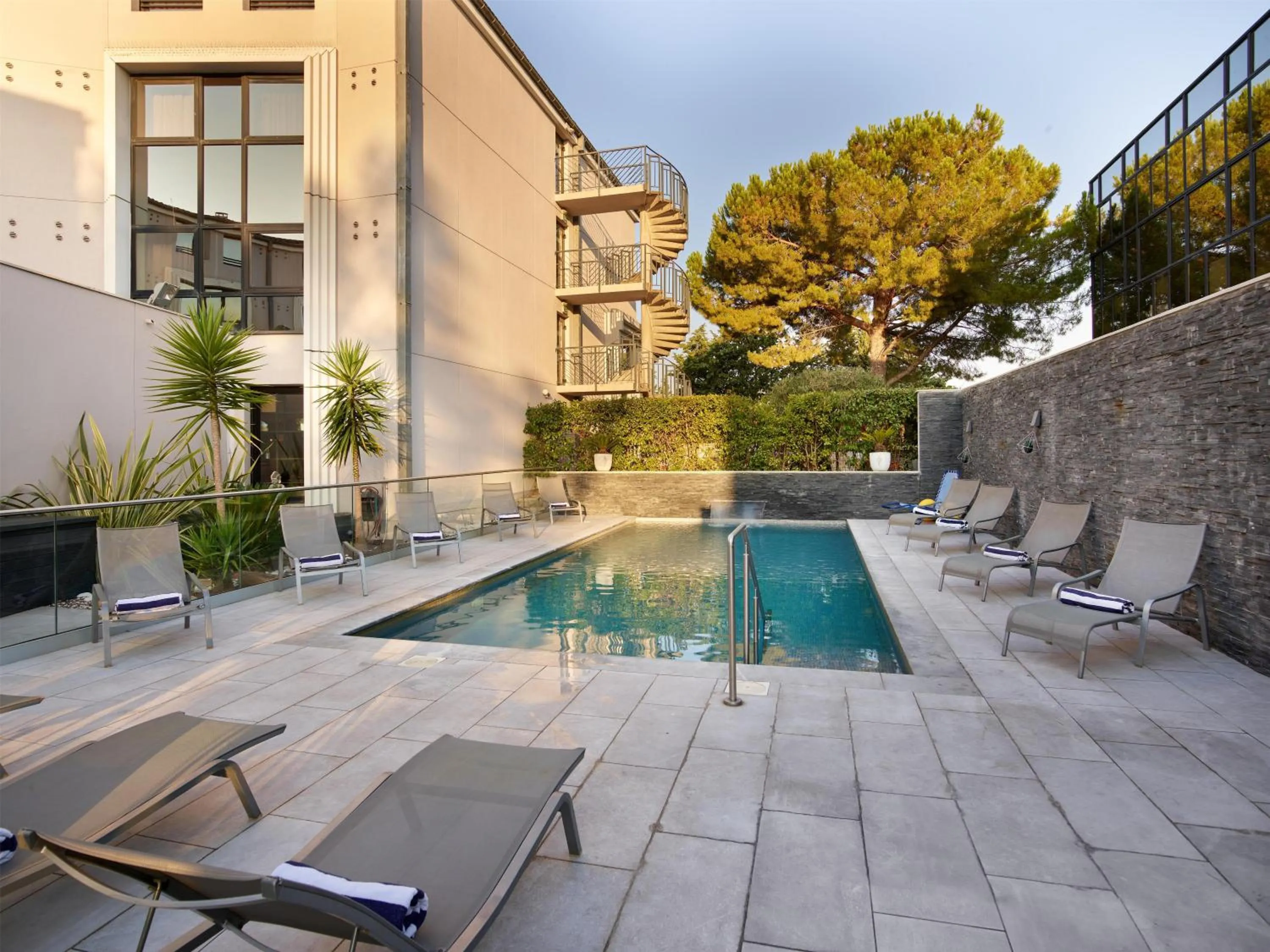 Restaurant/places to eat in Radisson Hotel Aix En Provence