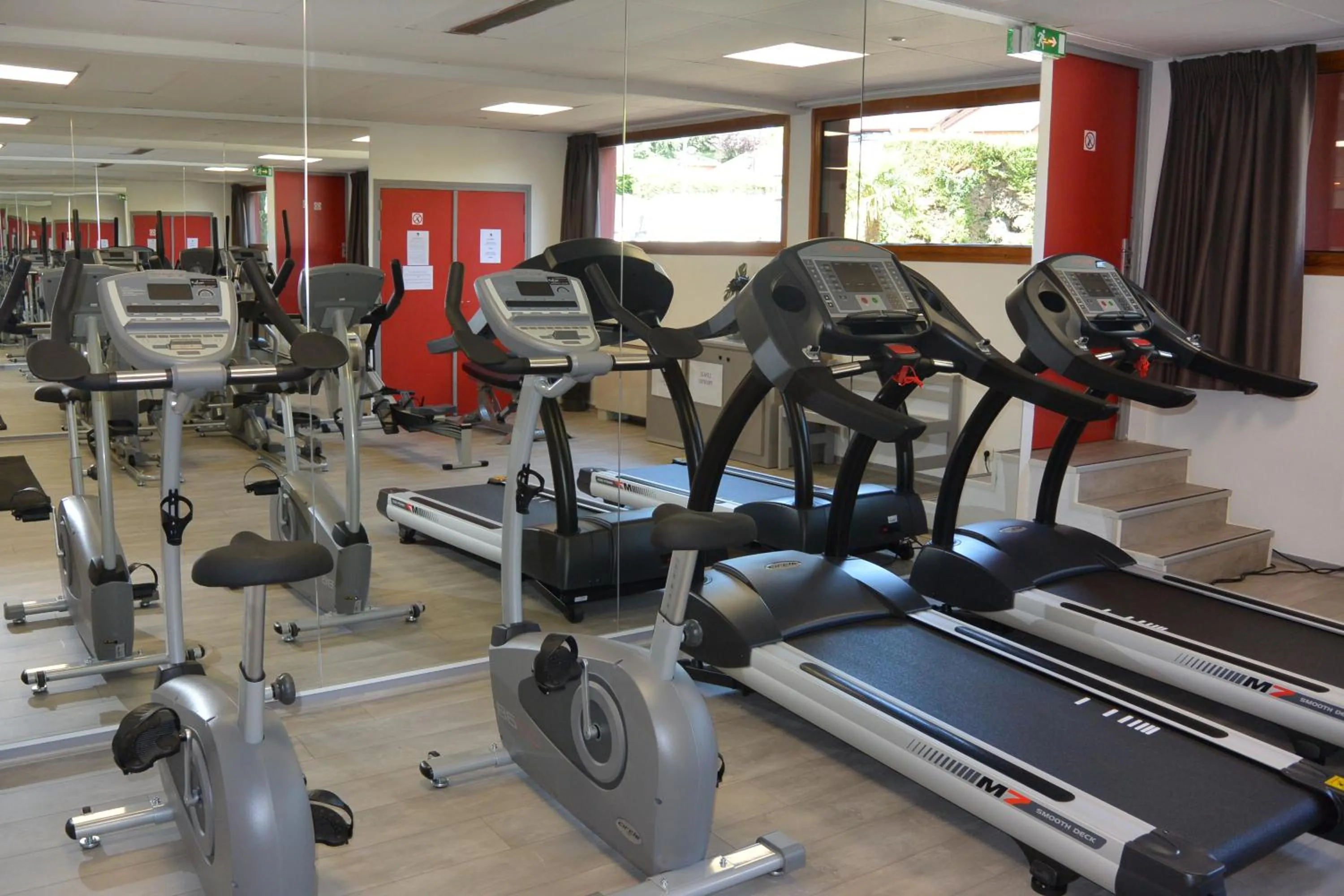 Fitness centre/facilities in KYRIAD LYON EST - Genas Eurexpo
