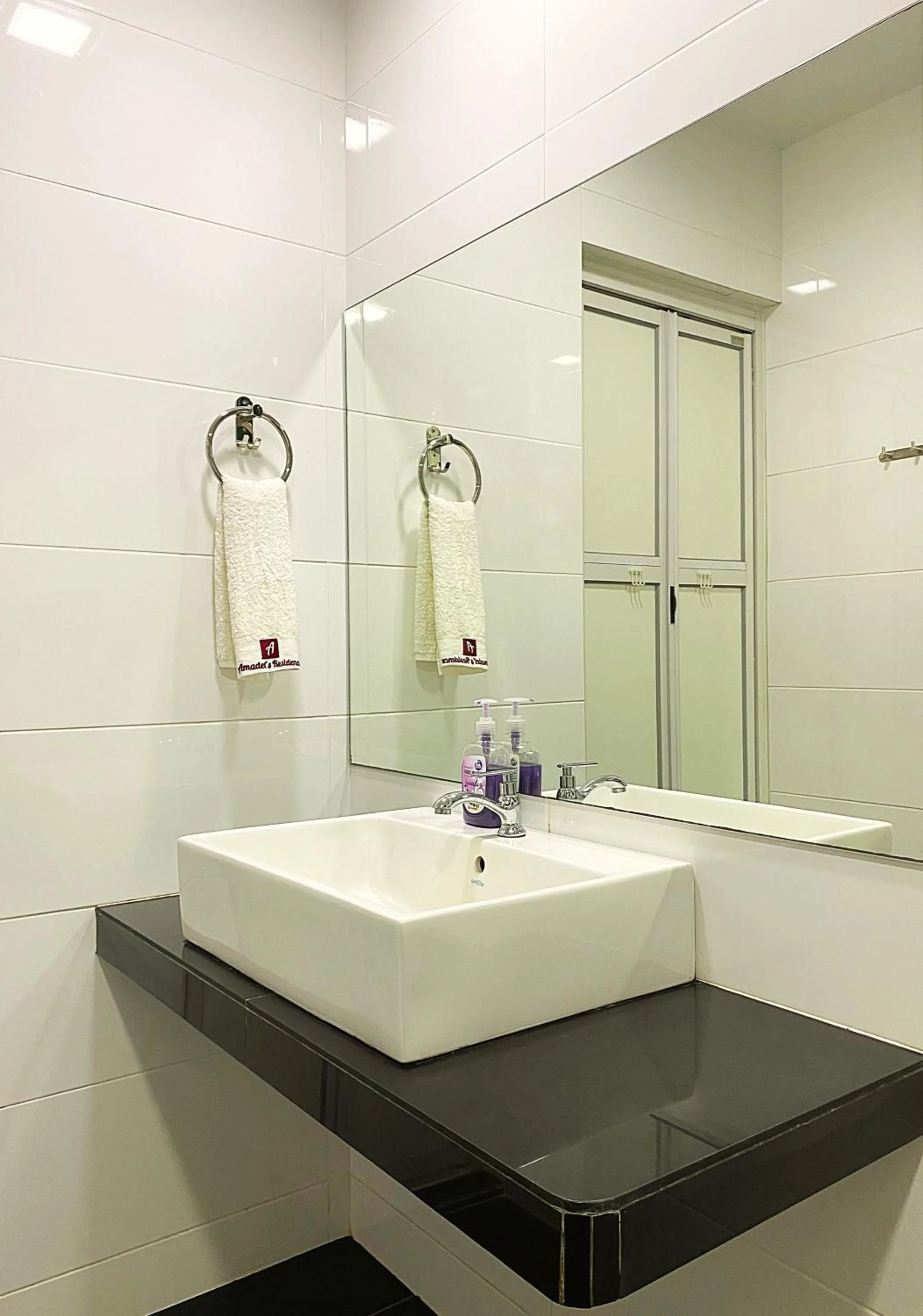 Bathroom in Amadel Residence 爱媄德民宿 14