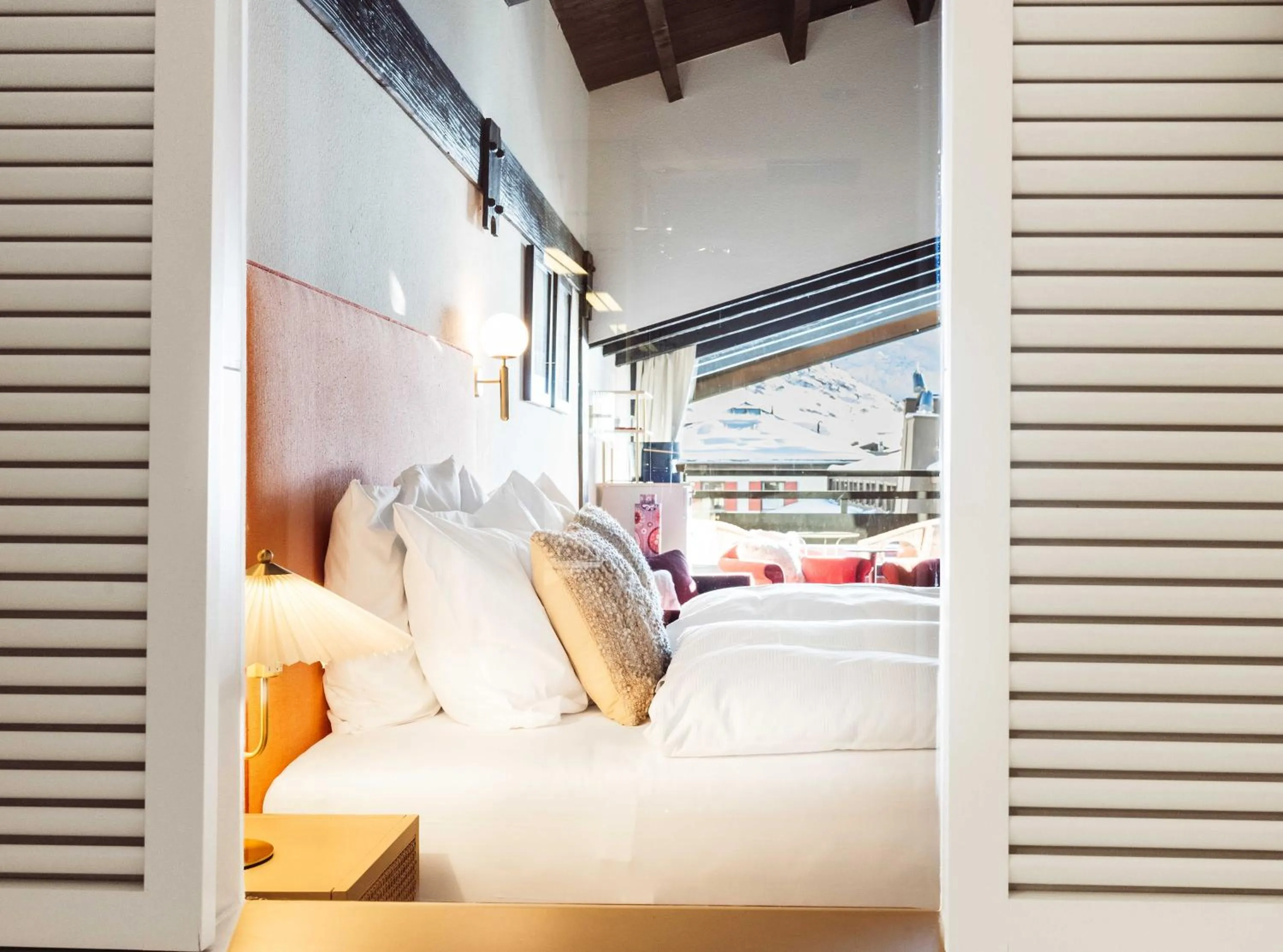 Photo of the whole room, Bed in A-ROSA Hotel Thurnher's Alpenhof