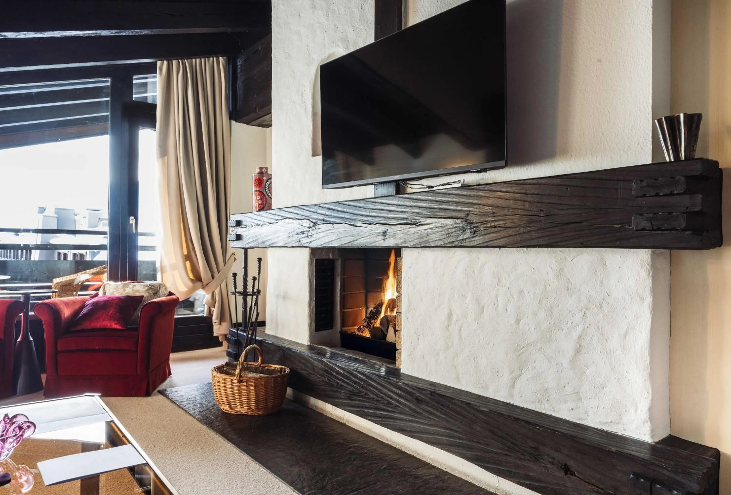 fireplace in A-ROSA Hotel Thurnher's Alpenhof
