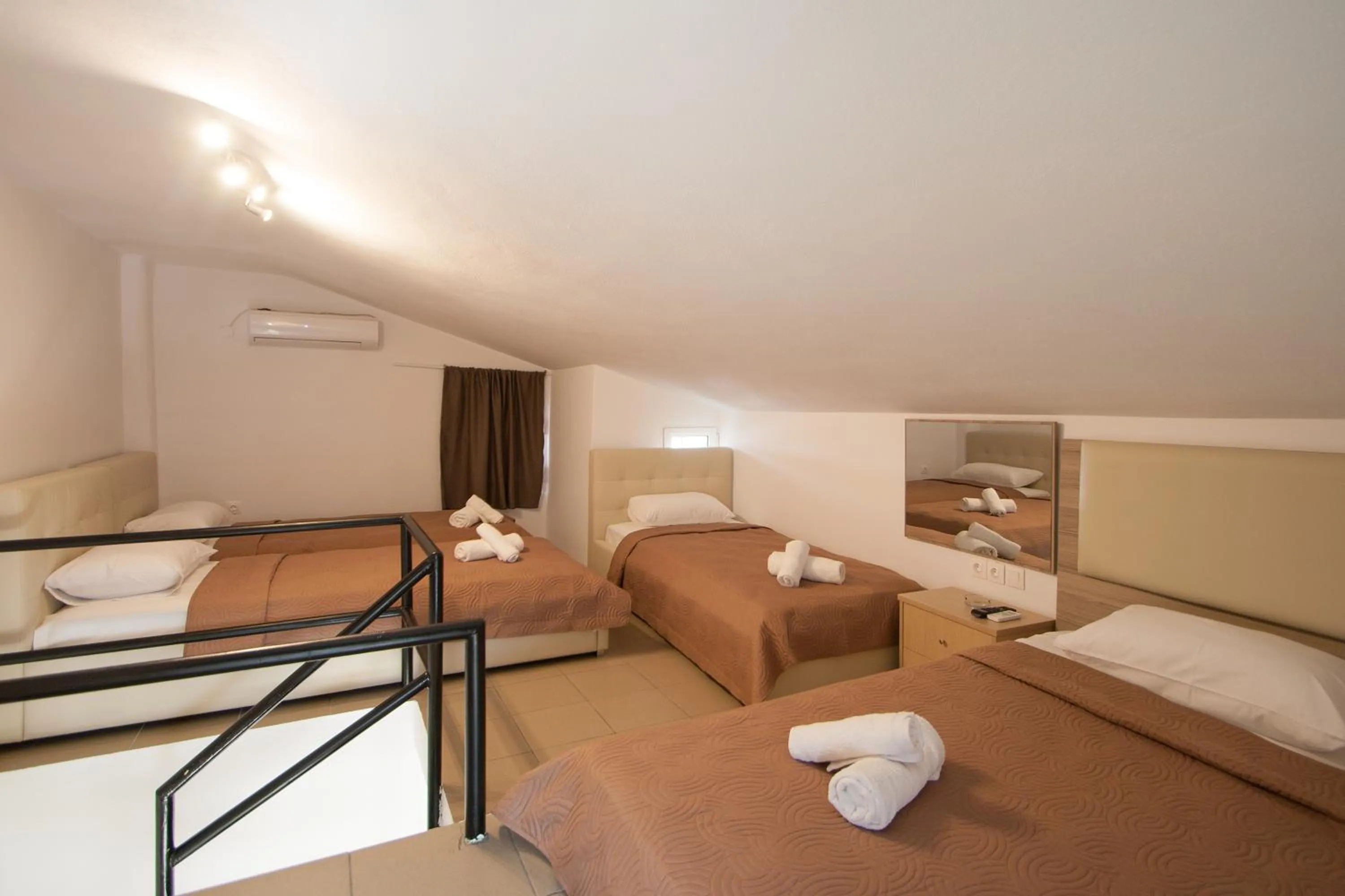 Bed in AVOCADO Skiathos