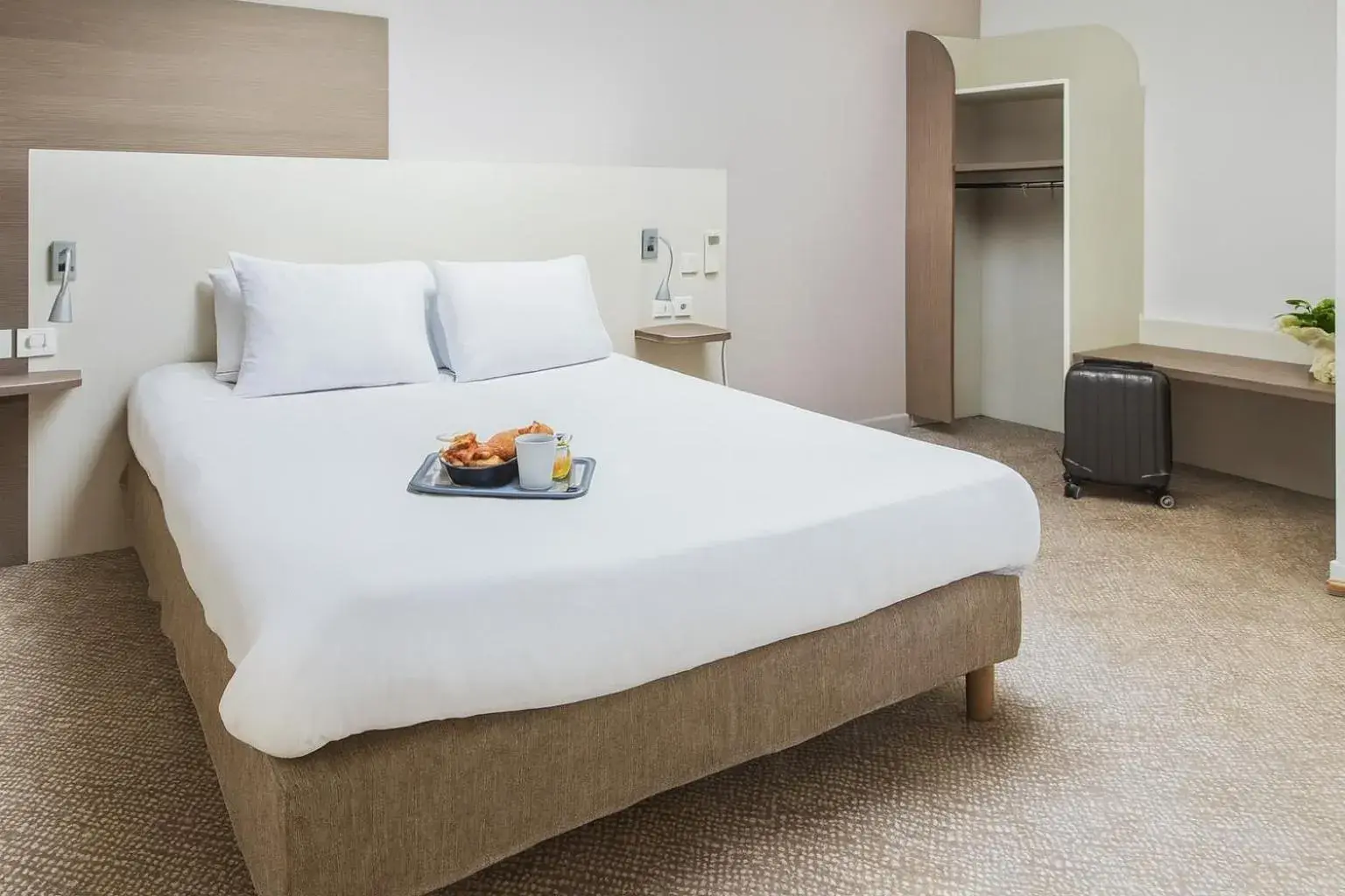 Double Room in Campanile Epinal Centre - Gare Double Room in Campanile Epinal Centre - Gare