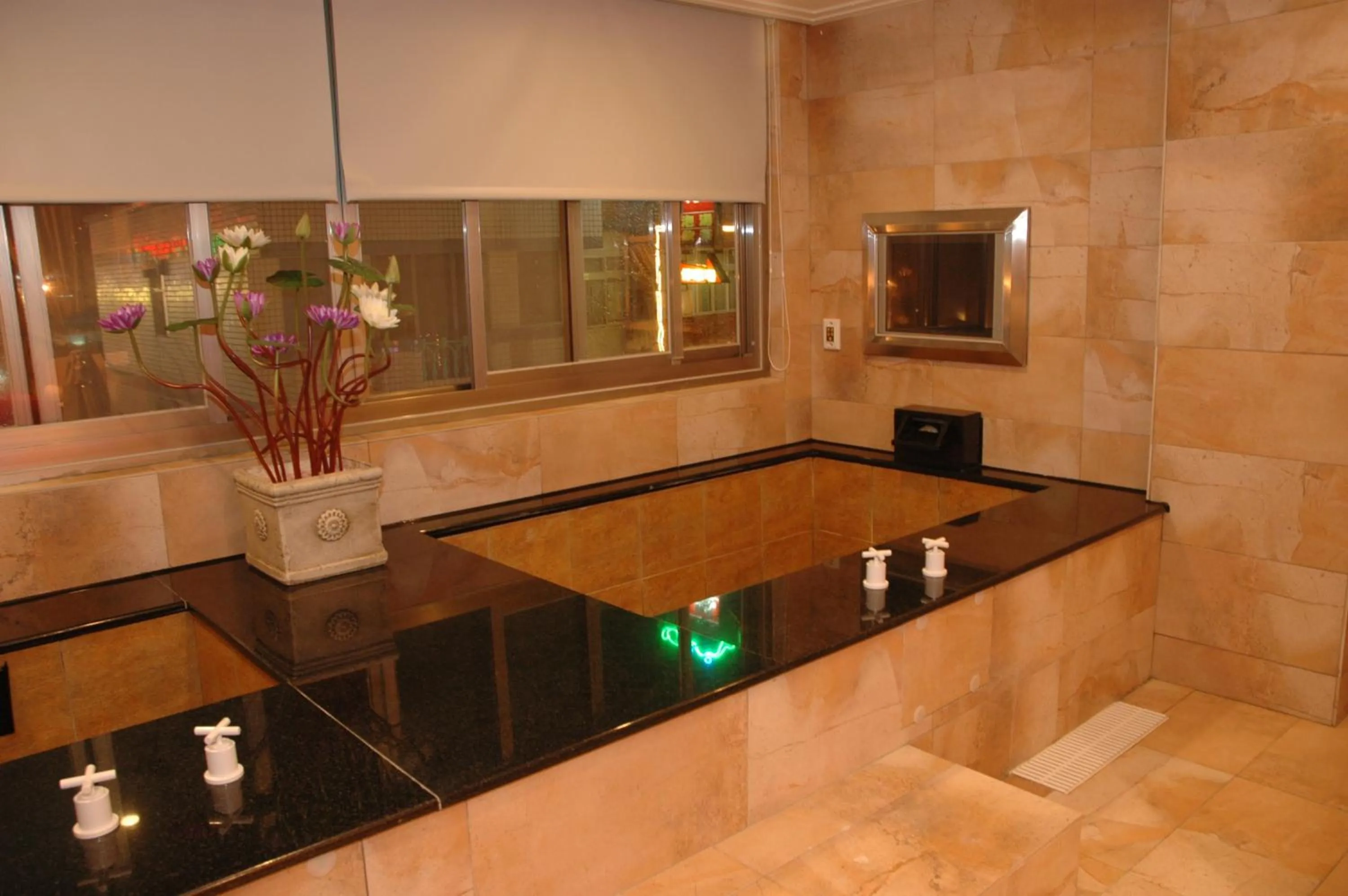 Jin Spa Resort Hotel