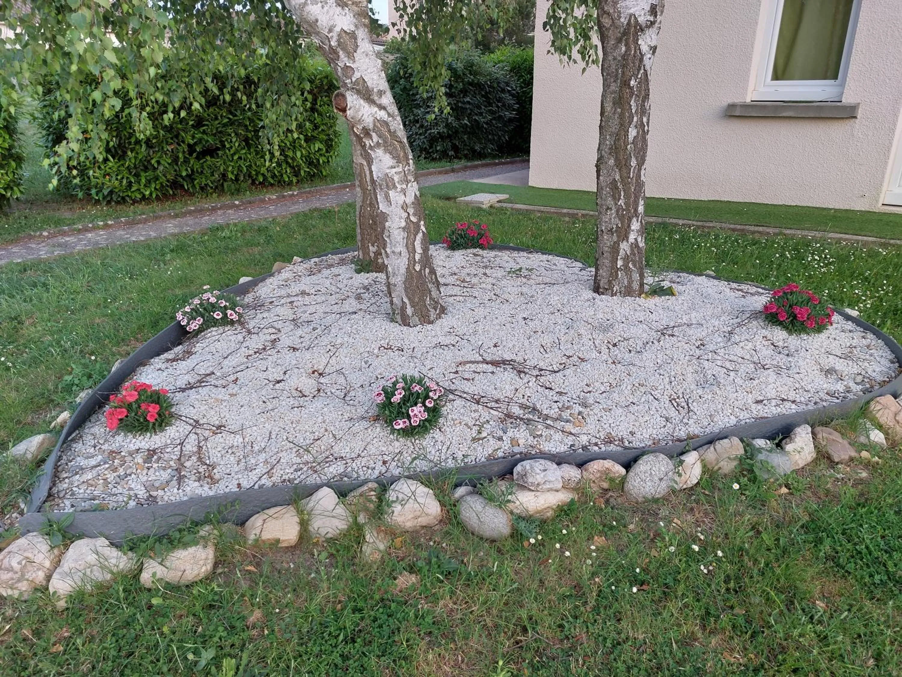 Property building in Brit Hotel Bosquet Carcassonne Cité