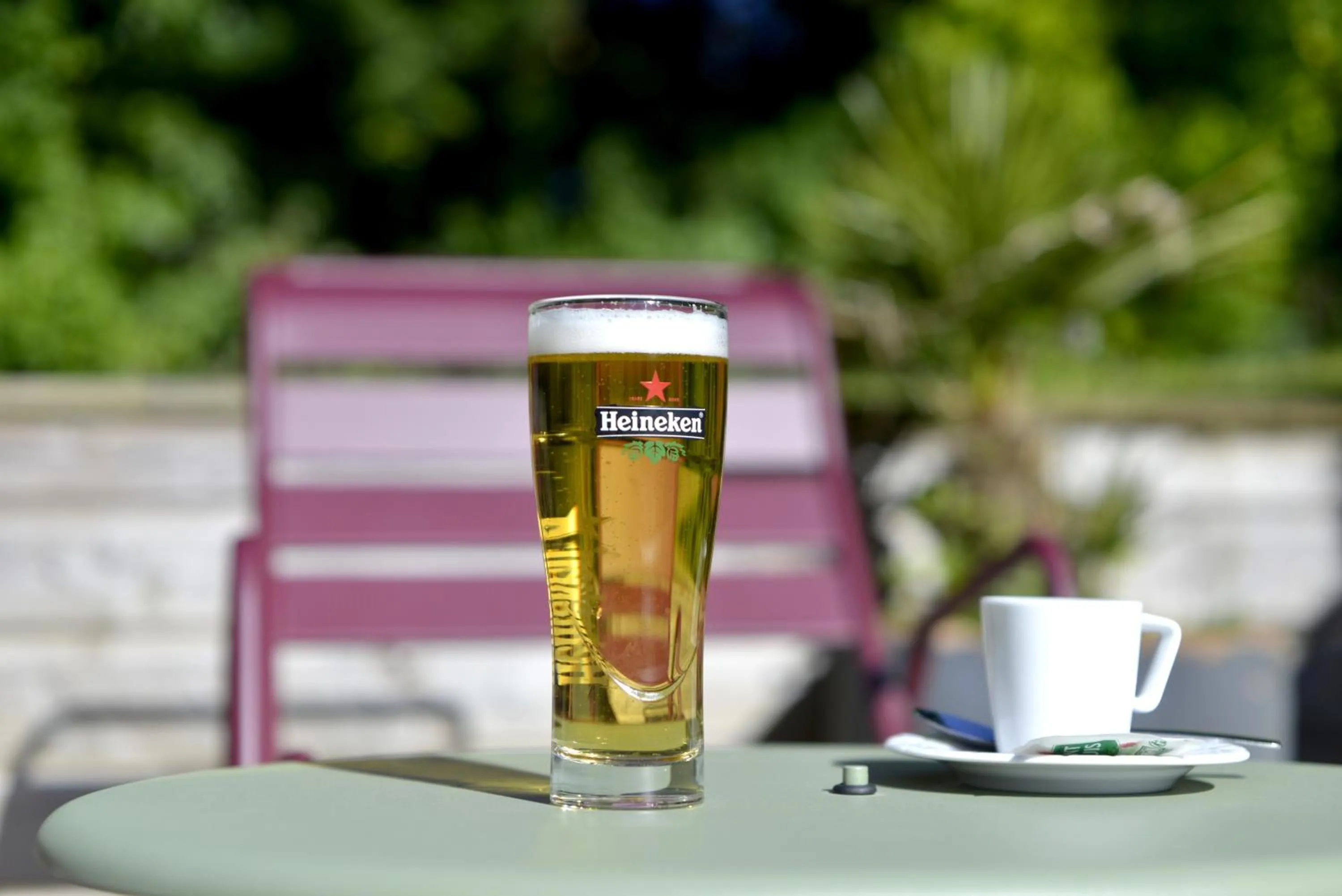 Lounge or bar in KYRIAD HONFLEUR - La Riviere Saint Sauveur