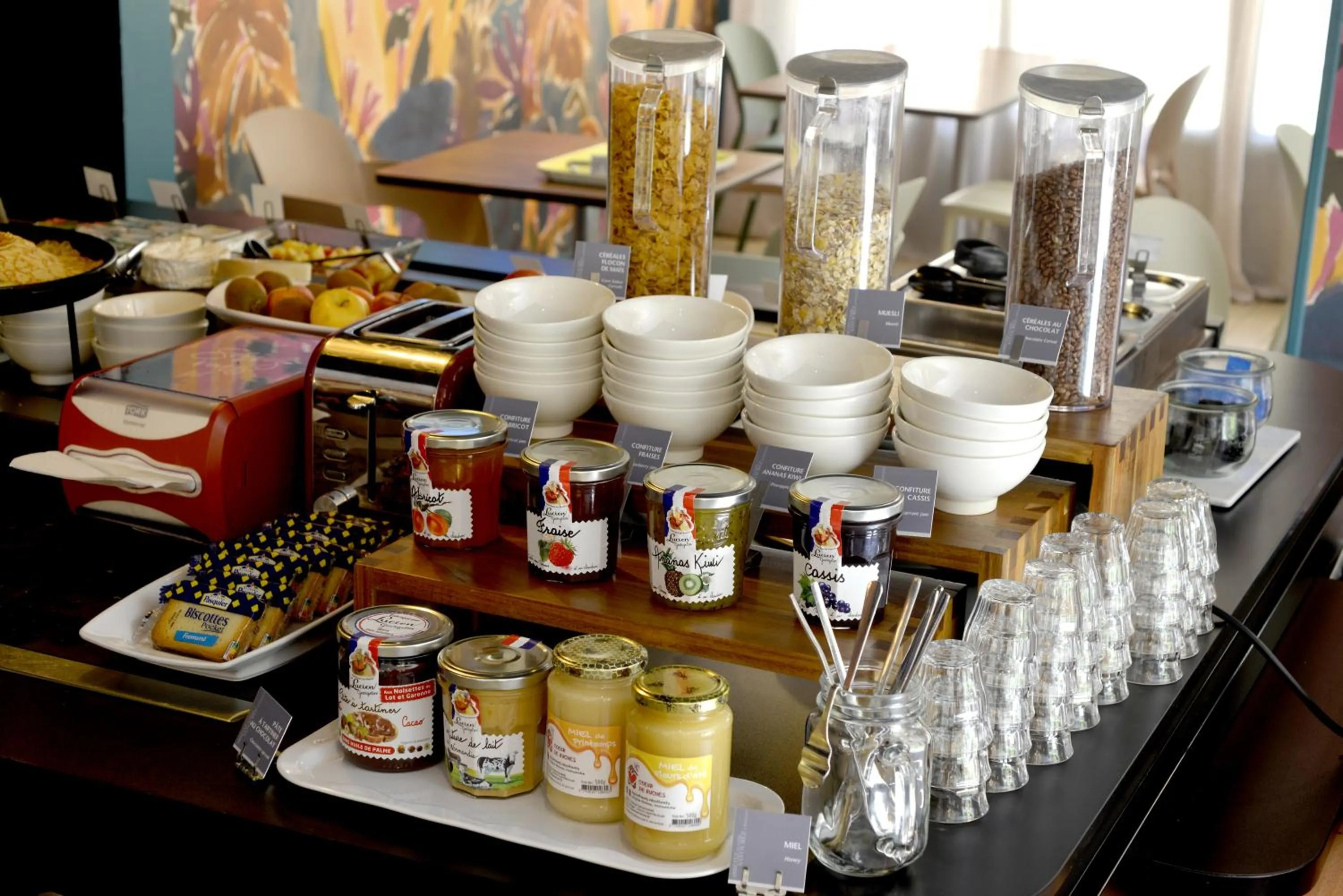 Breakfast in KYRIAD HONFLEUR - La Riviere Saint Sauveur