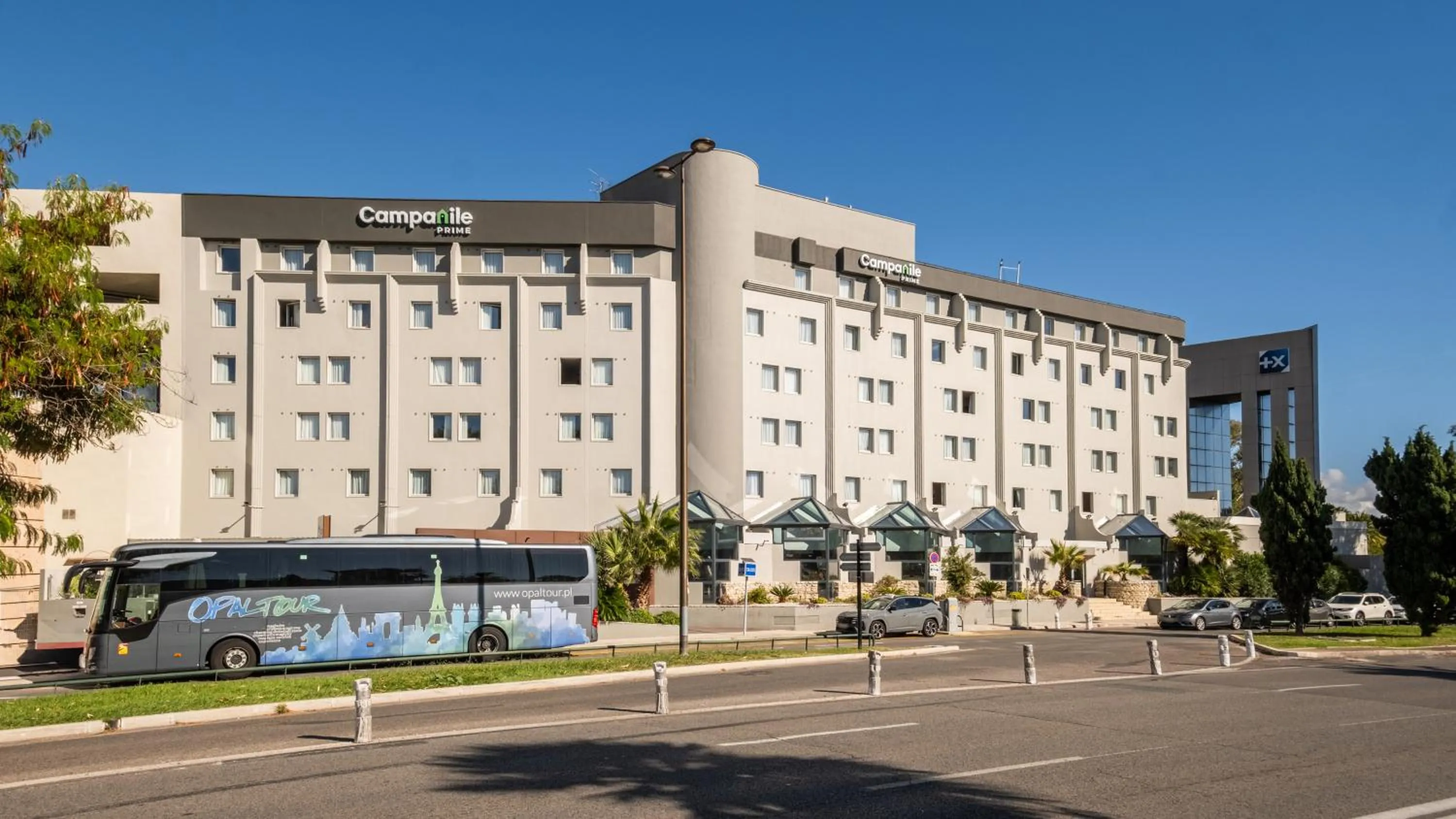 Facade/entrance in Campanile PRIME - Nice Airport