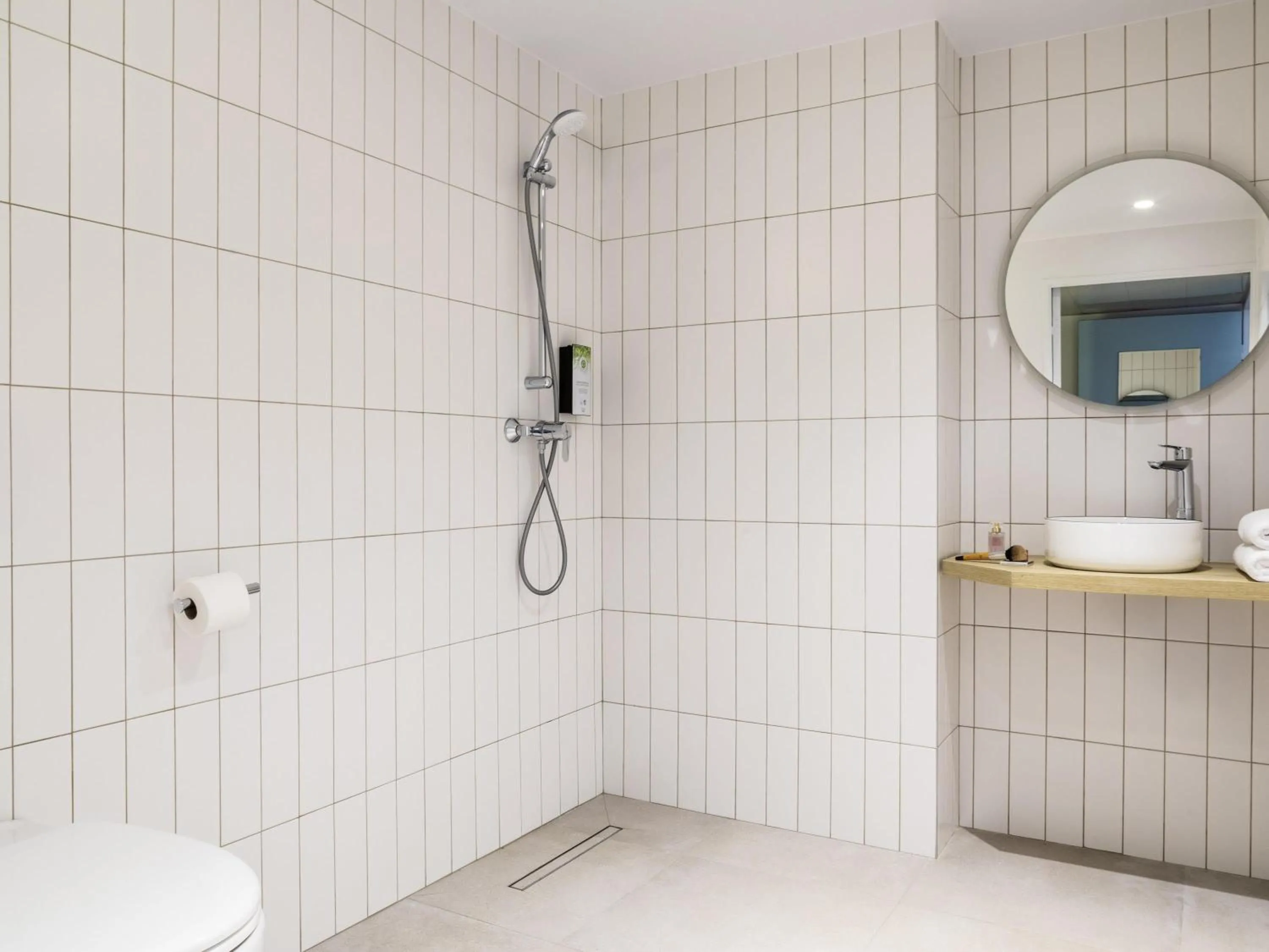 Bedroom in Ibis Styles Paris Saint Denis Pleyel