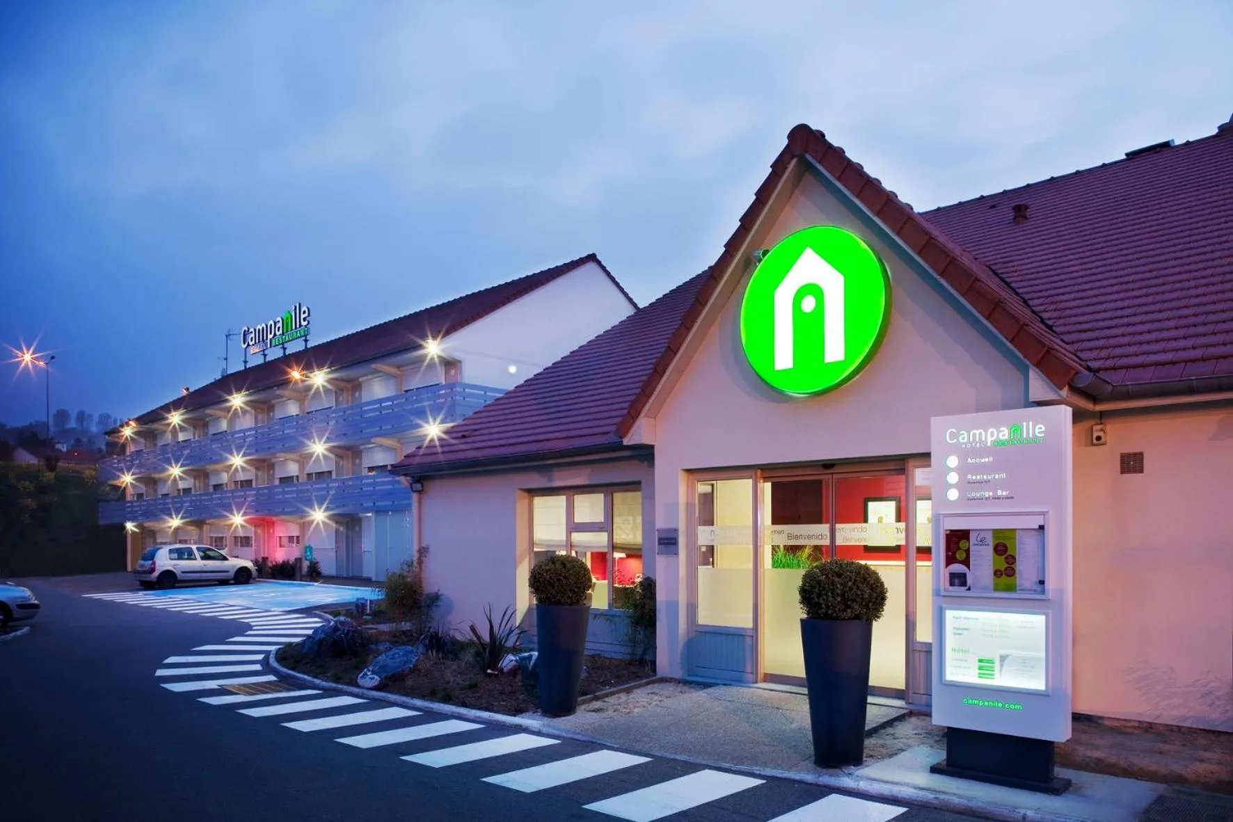 Facade/entrance in Campanile NATURE - Epône