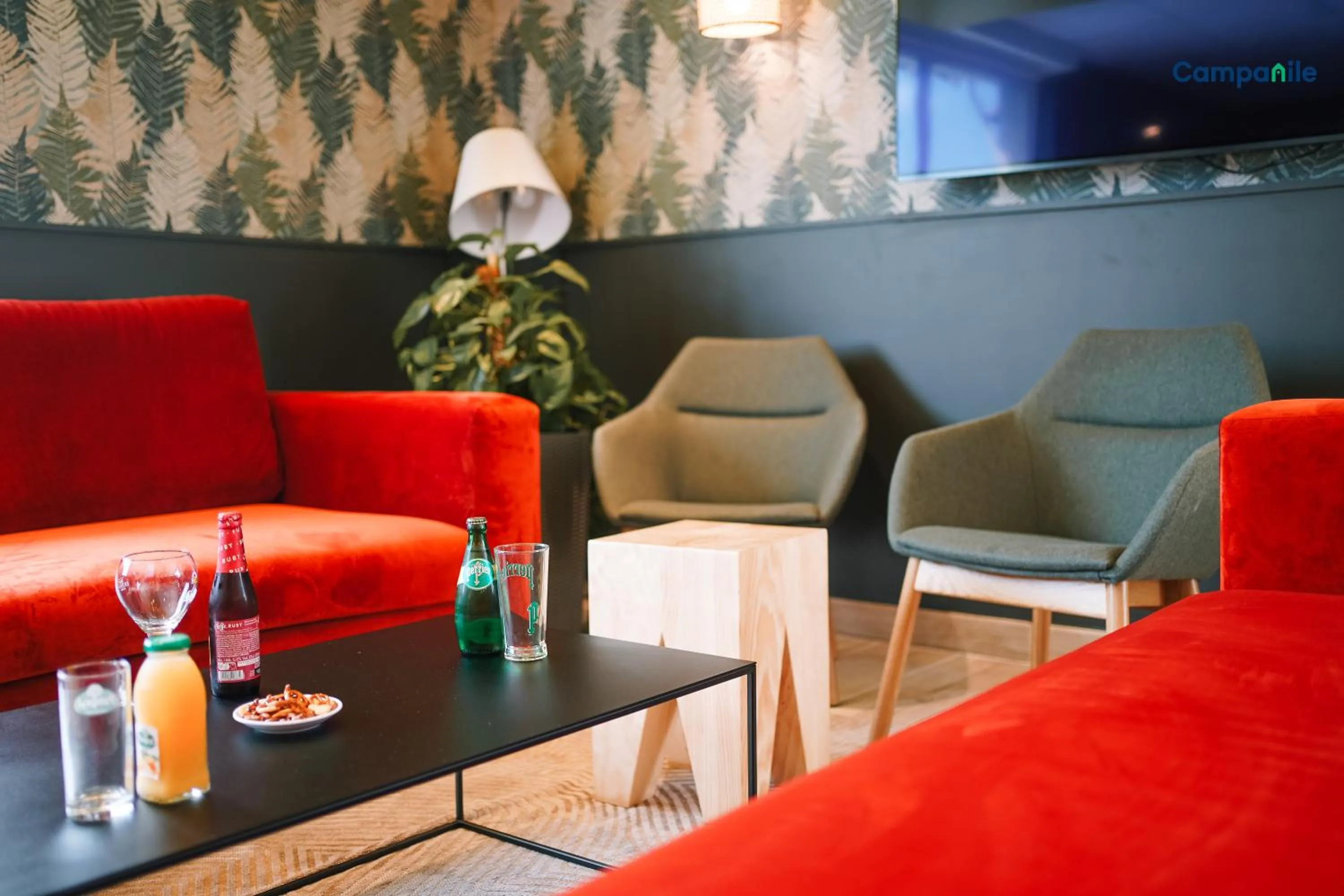 Lounge or bar in Campanile Troyes Sud - Buchères