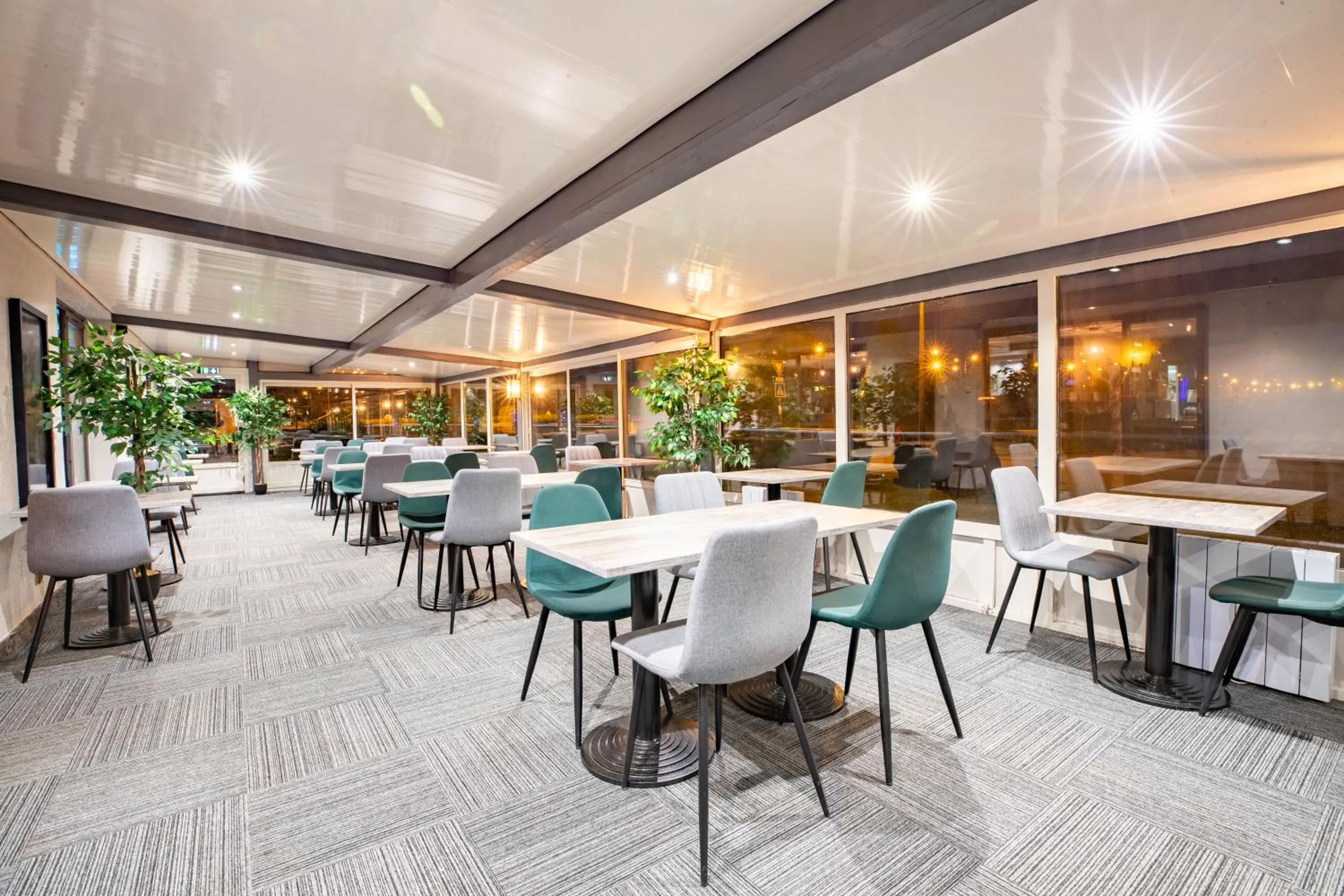 Banquet/Function facilities in Kyriad Valenciennes Sud - Rouvignies