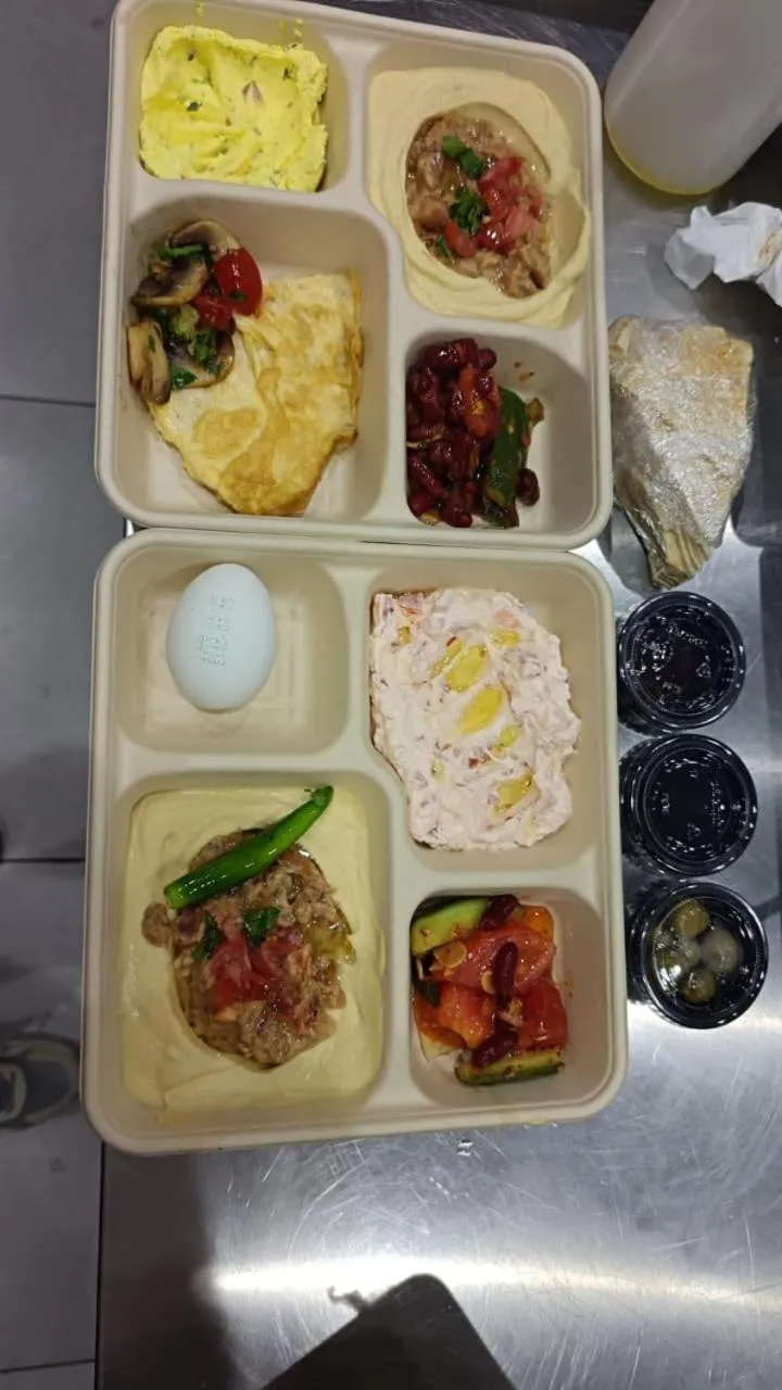 Food in Sendan Residence