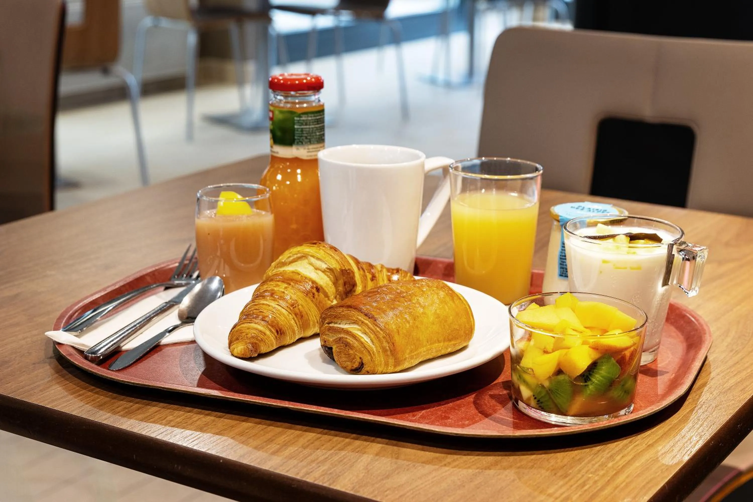 Buffet breakfast in Campanile Béthune