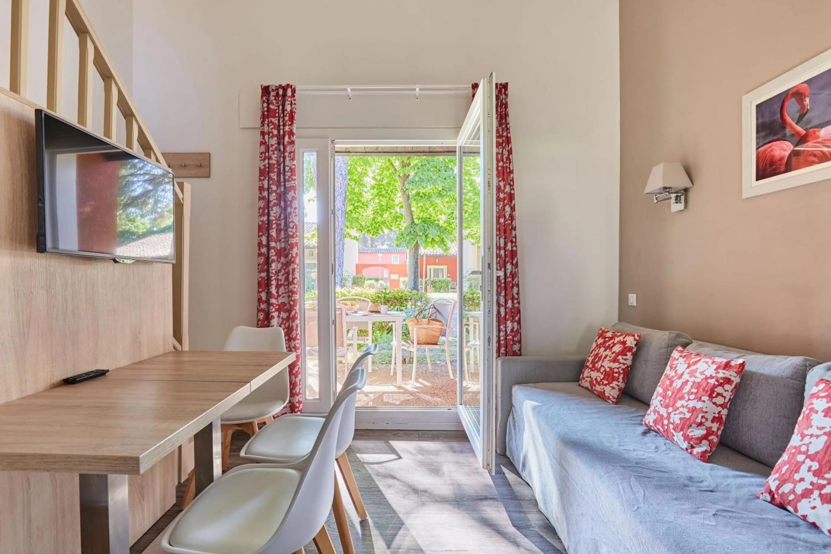 Photo of the whole room in Résidence Odalys Le Village Camarguais Les Gardians