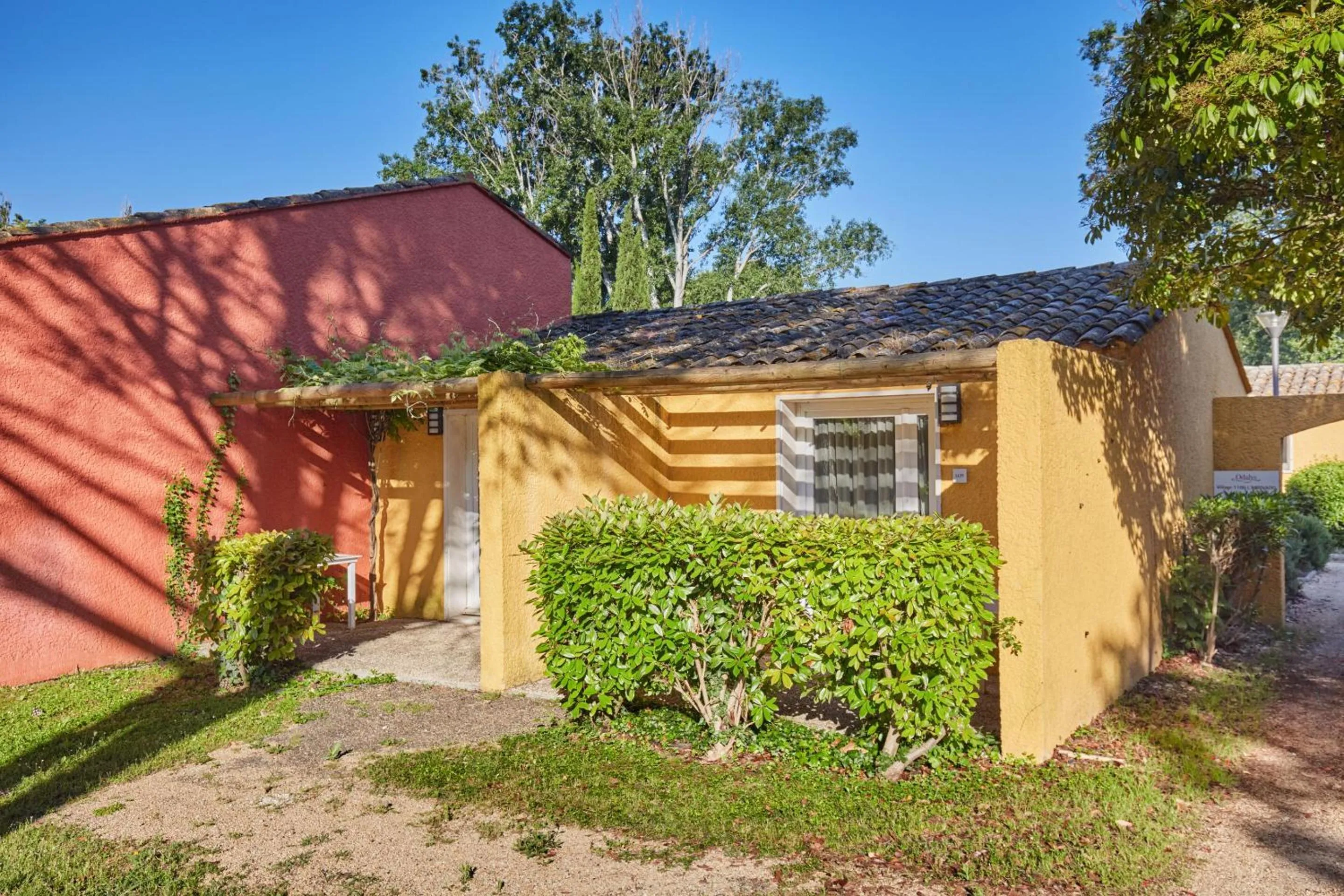 Property building in Résidence Odalys Le Village Camarguais Les Gardians