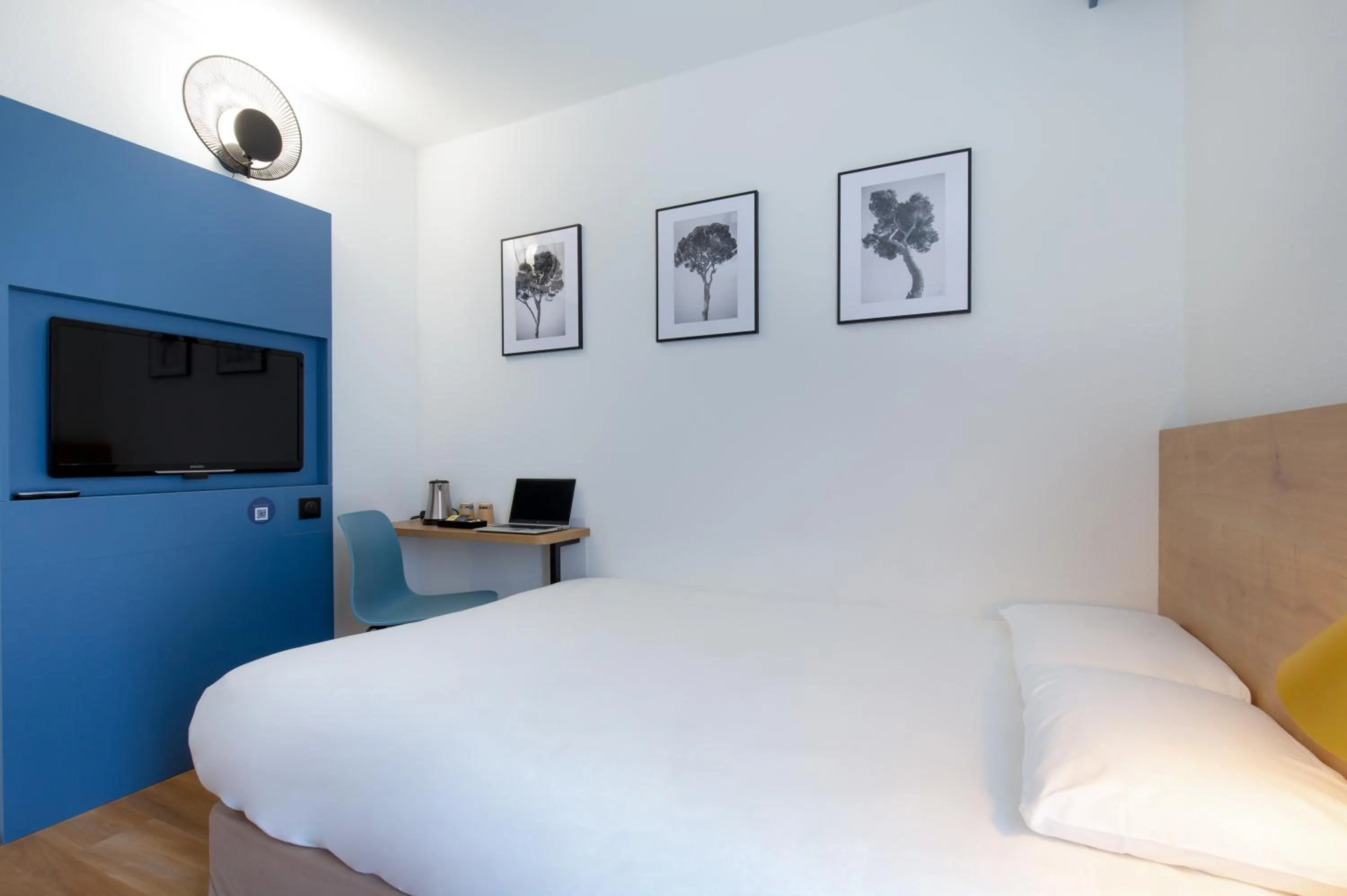 Bedroom, Bed in KYRIAD MARSEILLE EST - Aubagne Gémenos