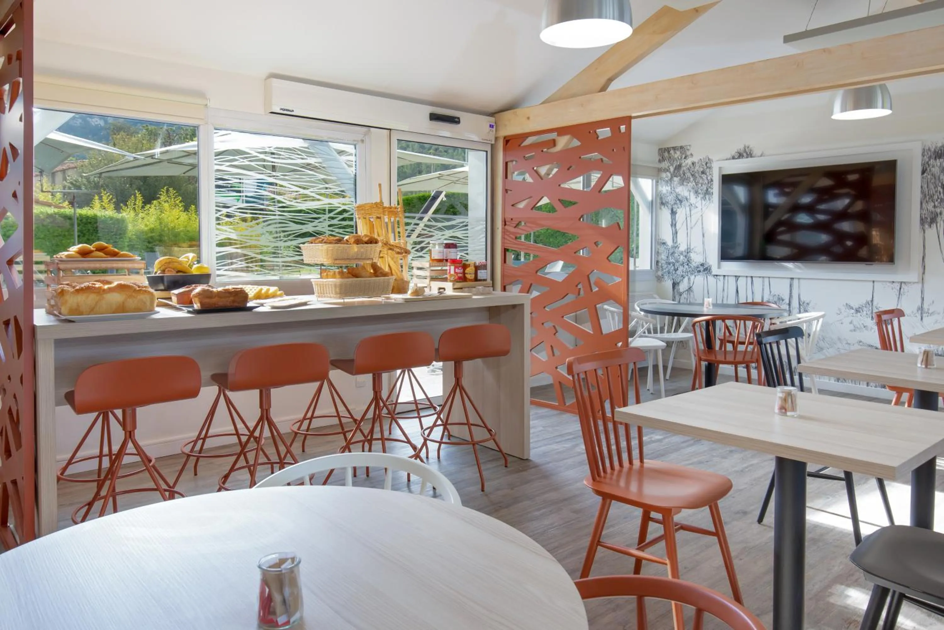 Breakfast in KYRIAD MARSEILLE EST - Aubagne Gémenos