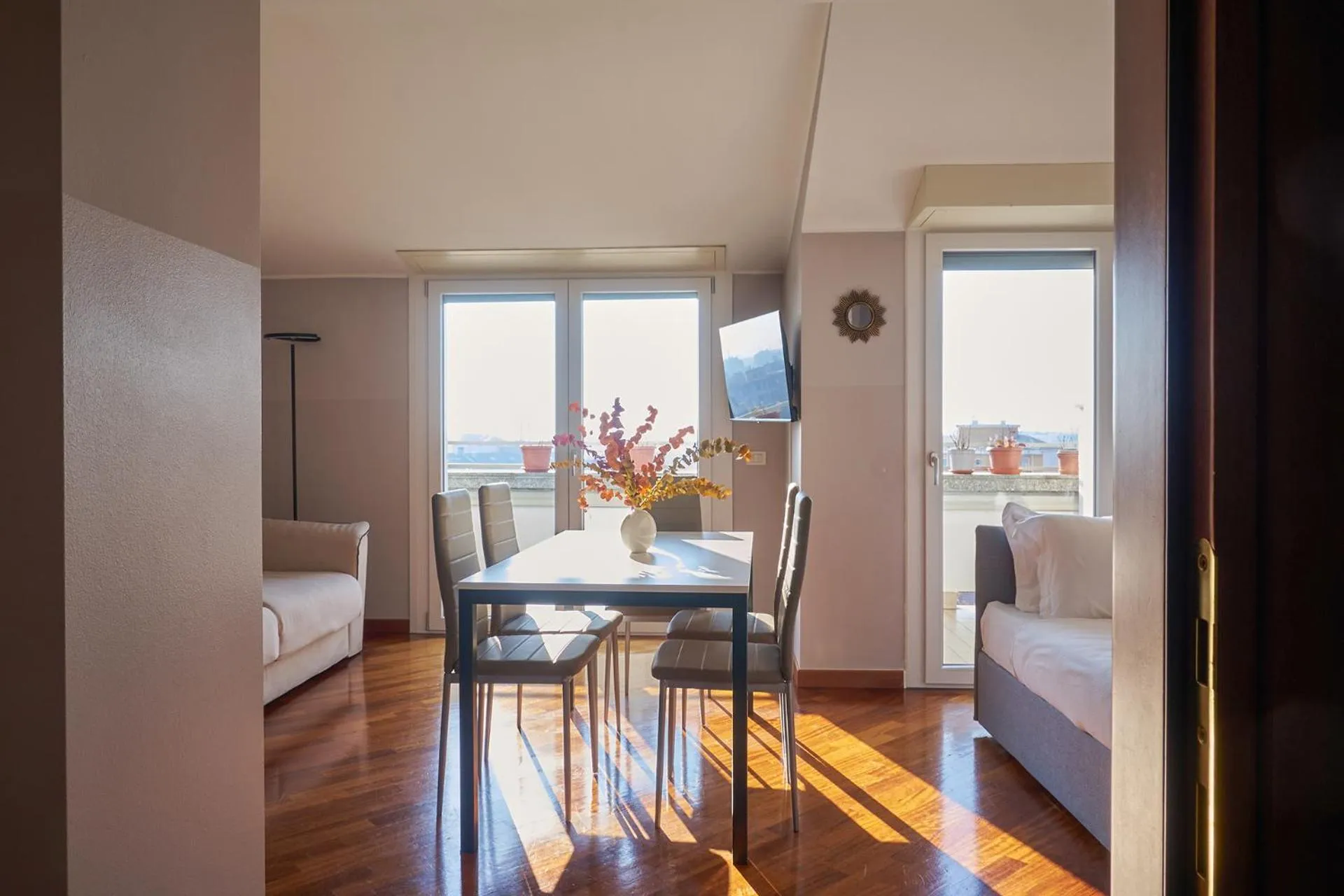 TV and multimedia in Milan Retreats Porta Venezia