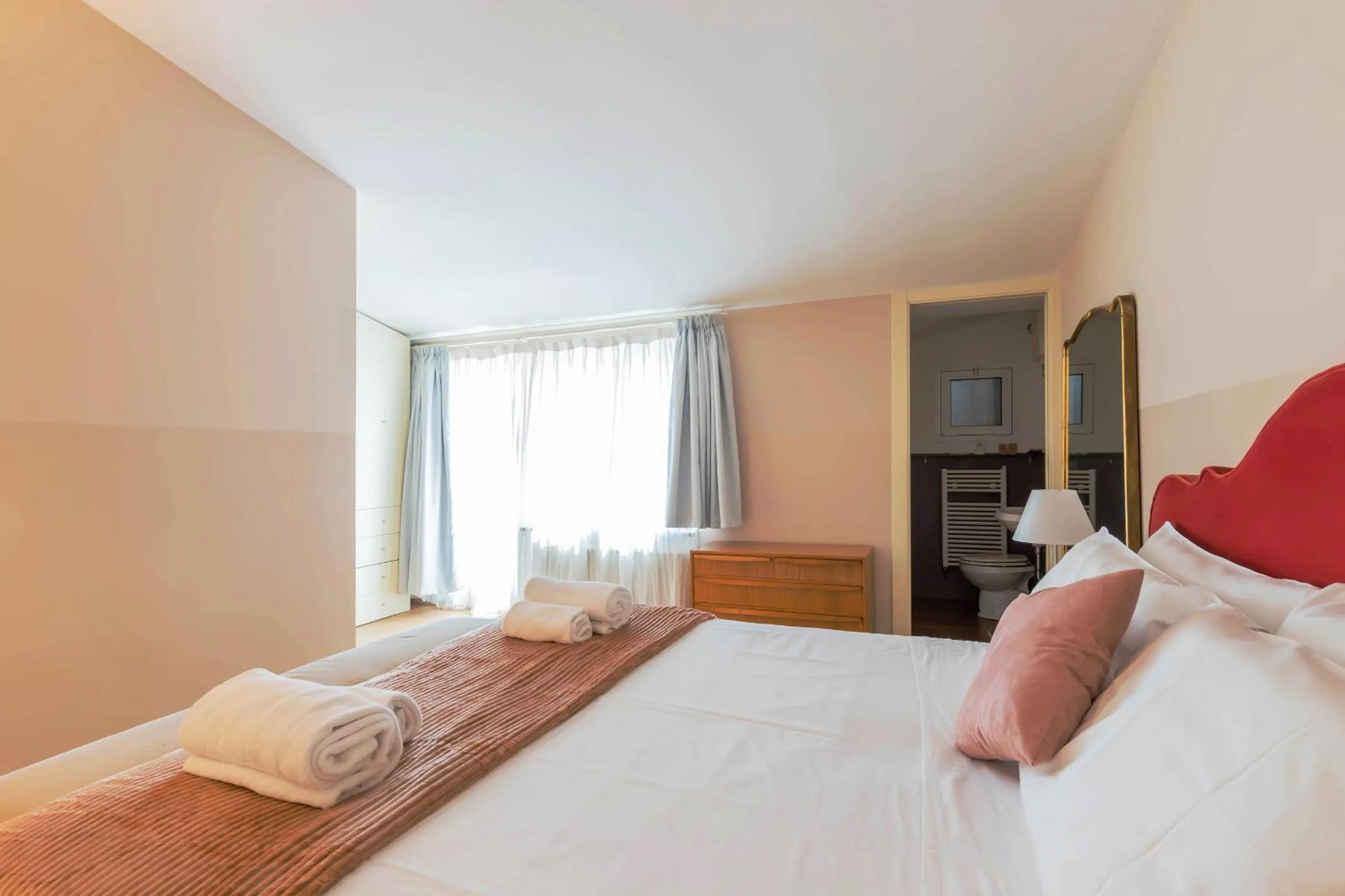 Bedroom, Bed in Milan Retreats Porta Venezia