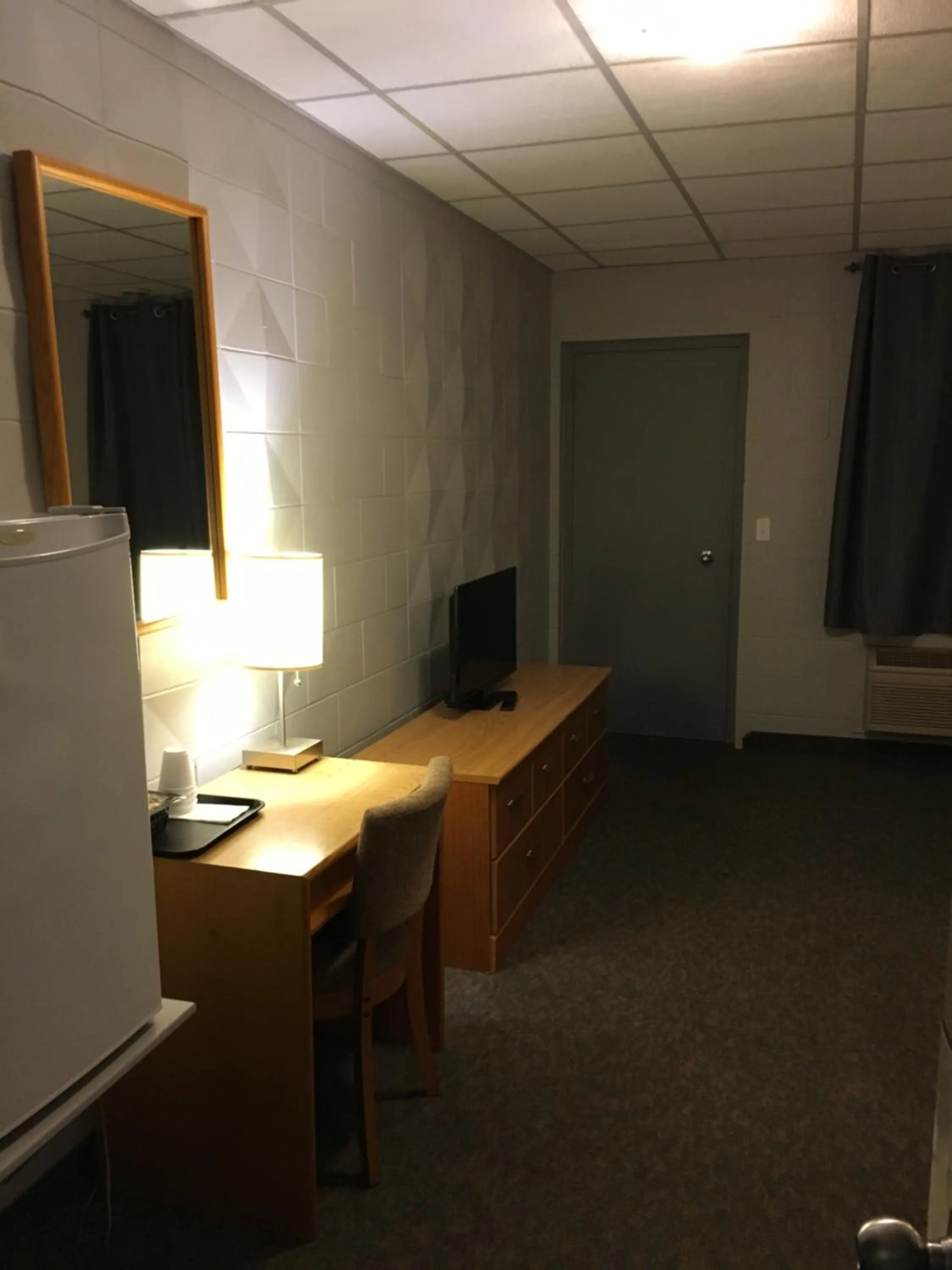 Bedroom in Altona Hotel