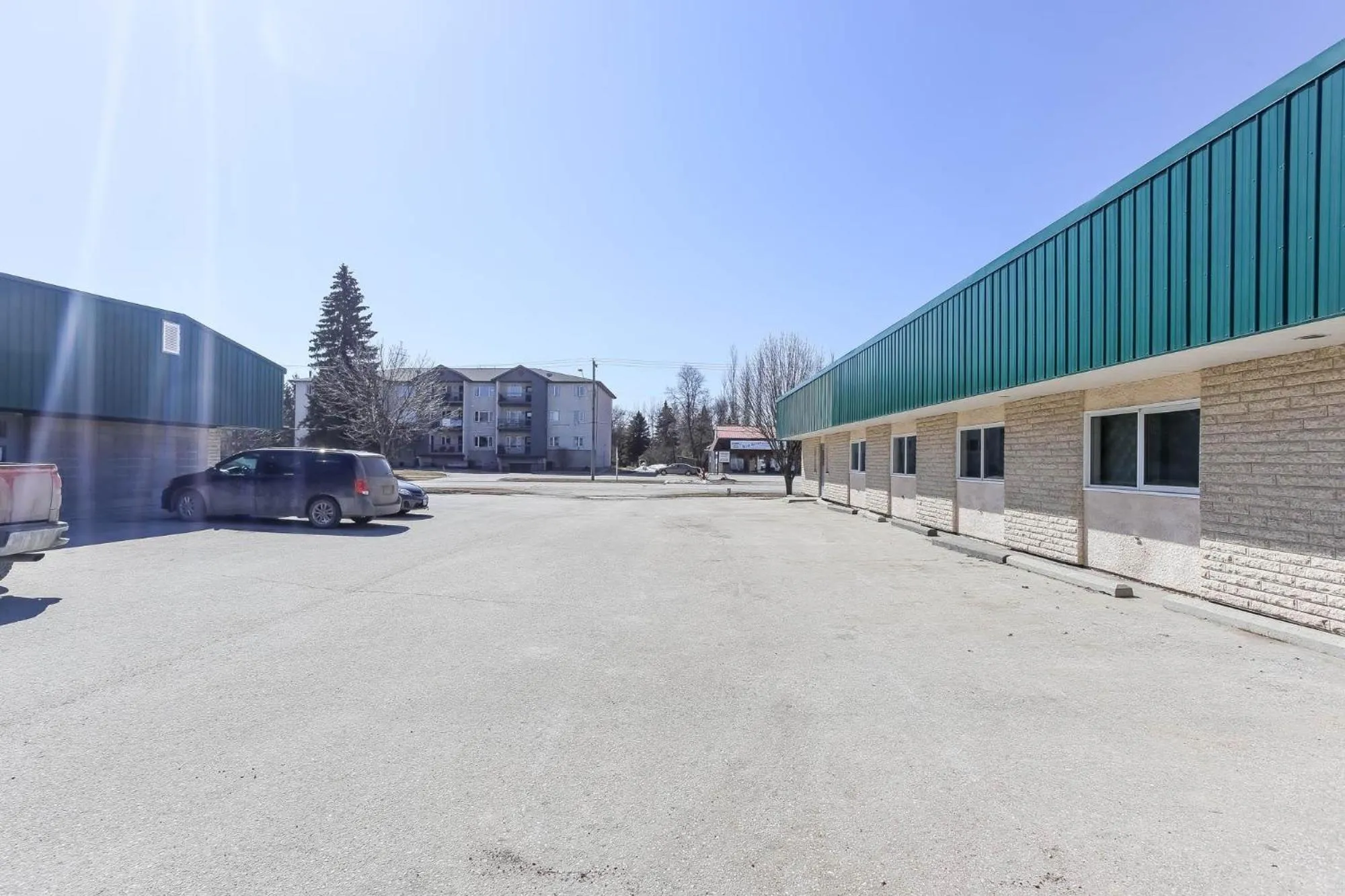 Property building in Altona Hotel