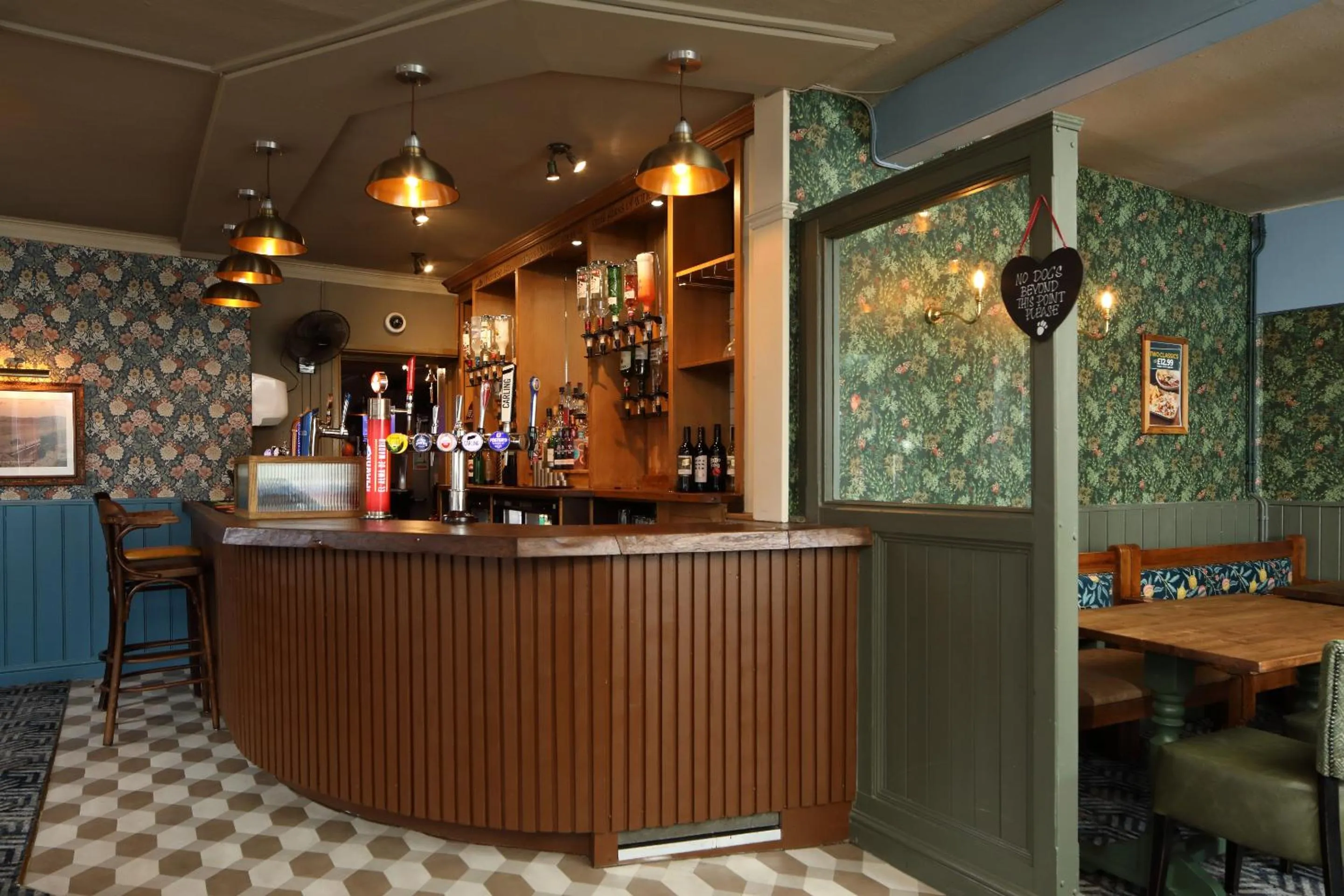 Lounge or bar in The Victoria Hotel