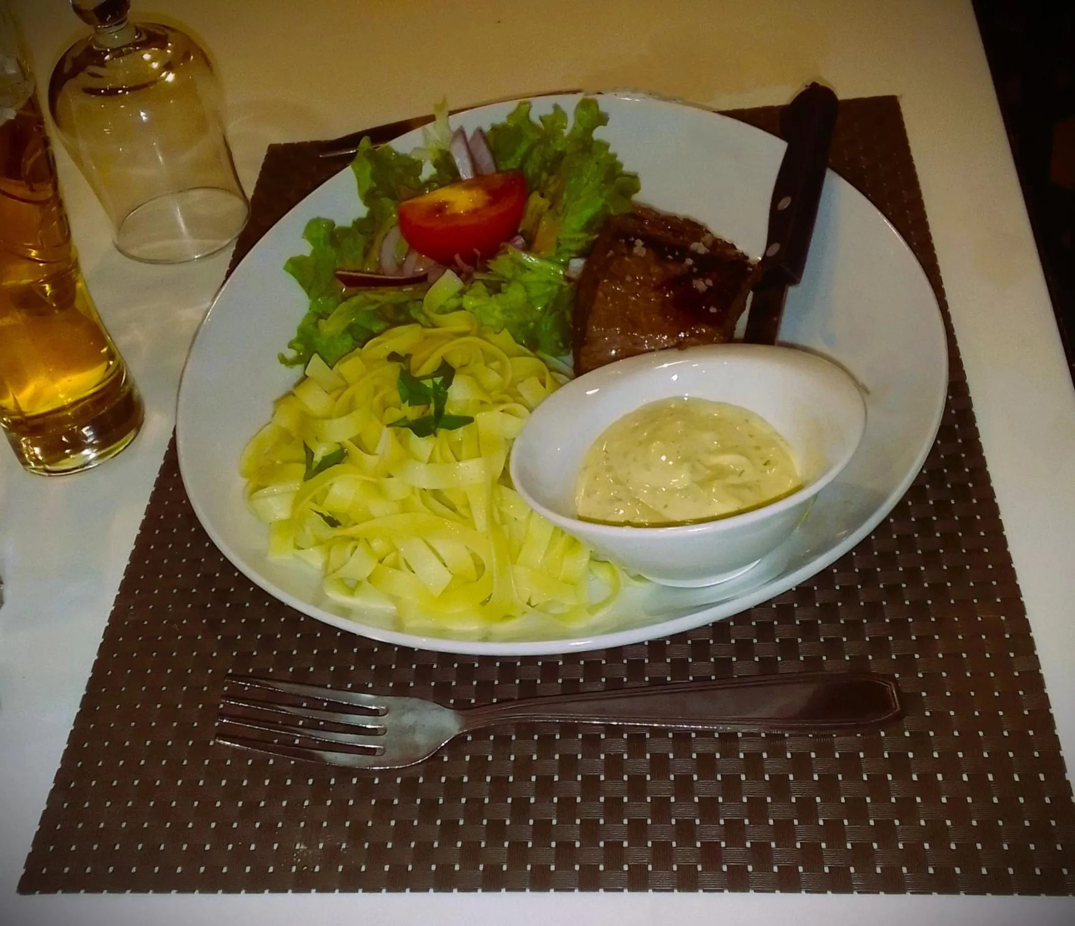 Restaurant/places to eat in Kyriad Argenteuil