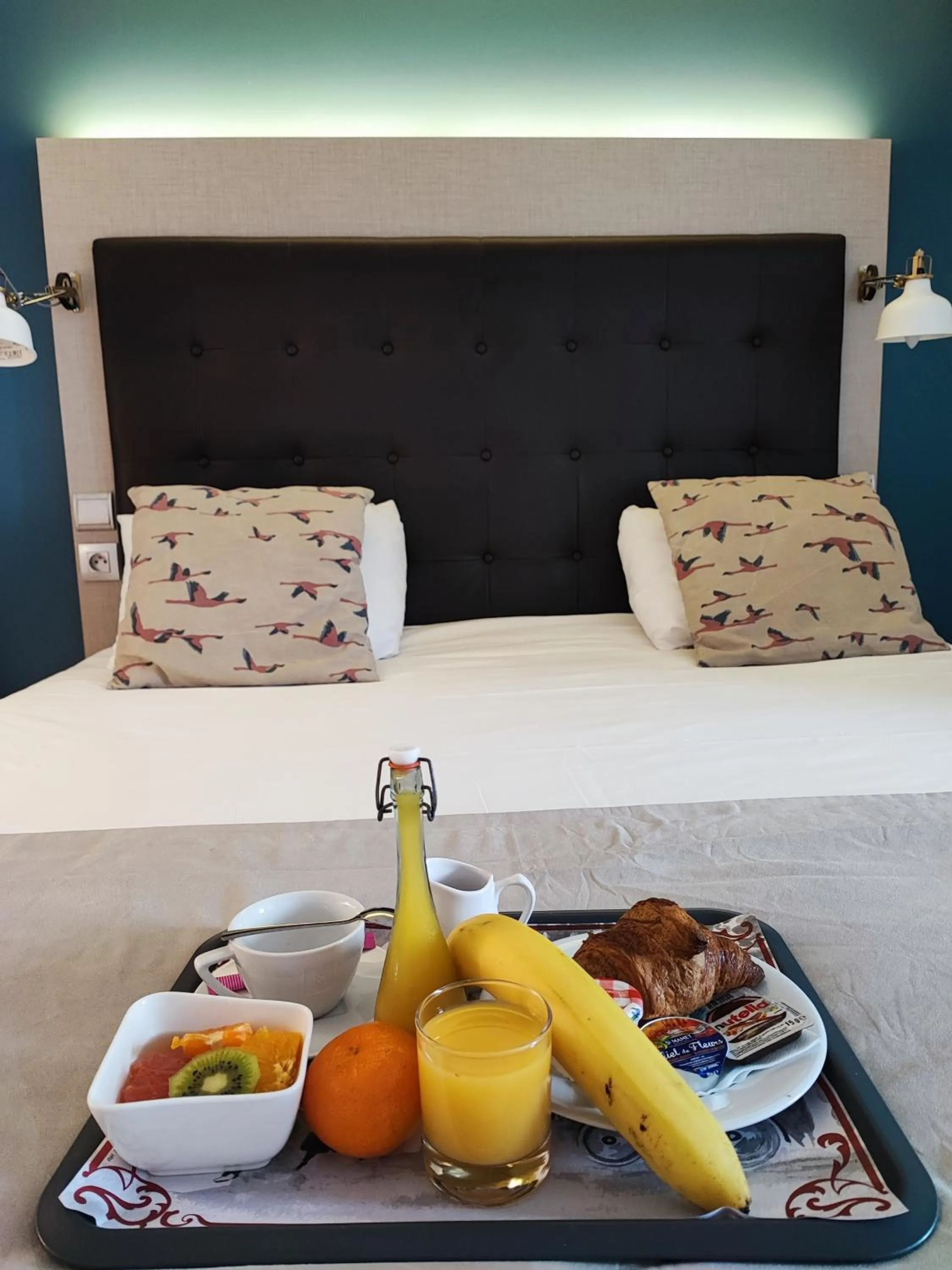 Continental breakfast in Kyriad Argenteuil
