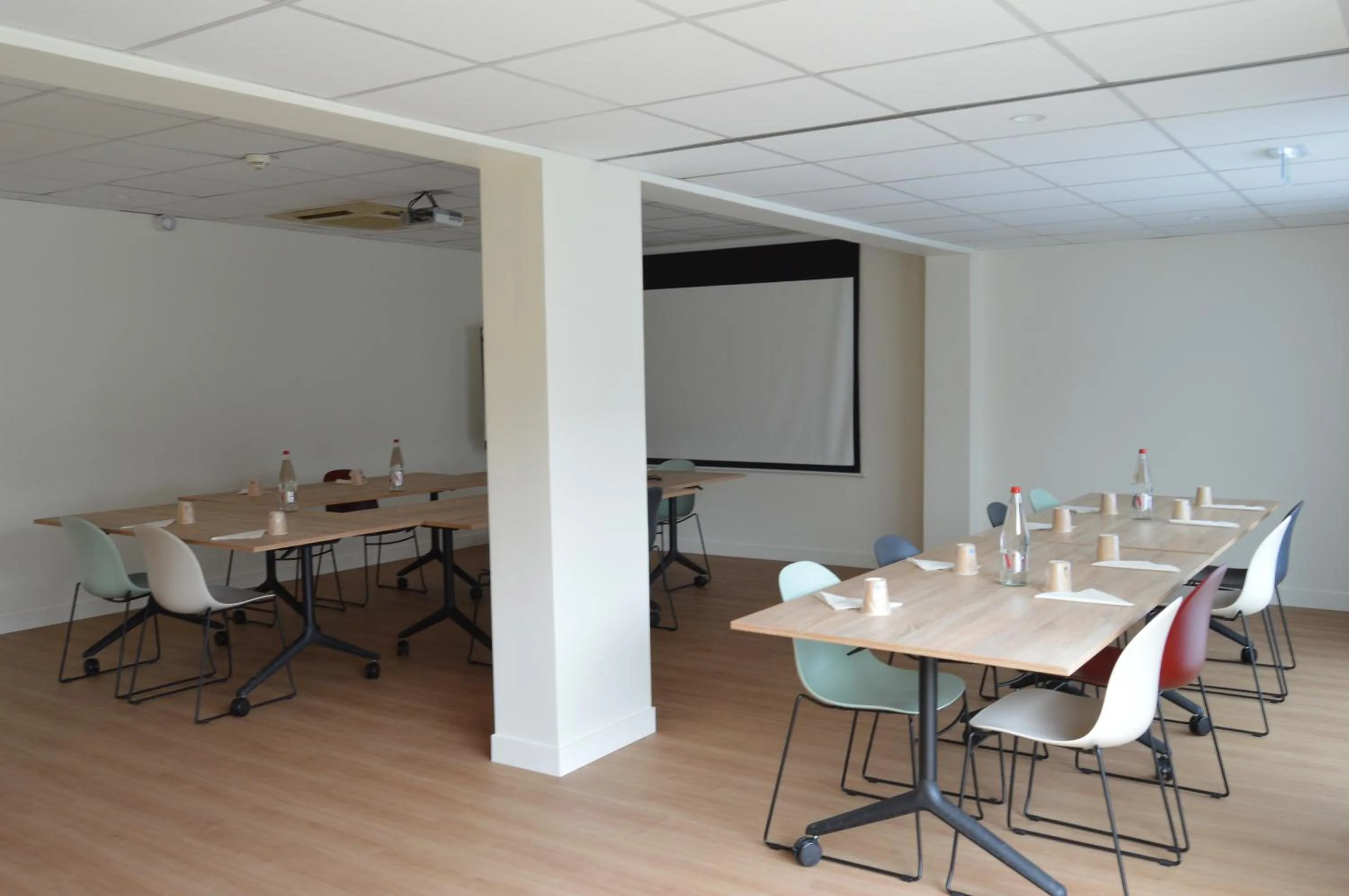 Meeting/conference room in Kyriad Argenteuil