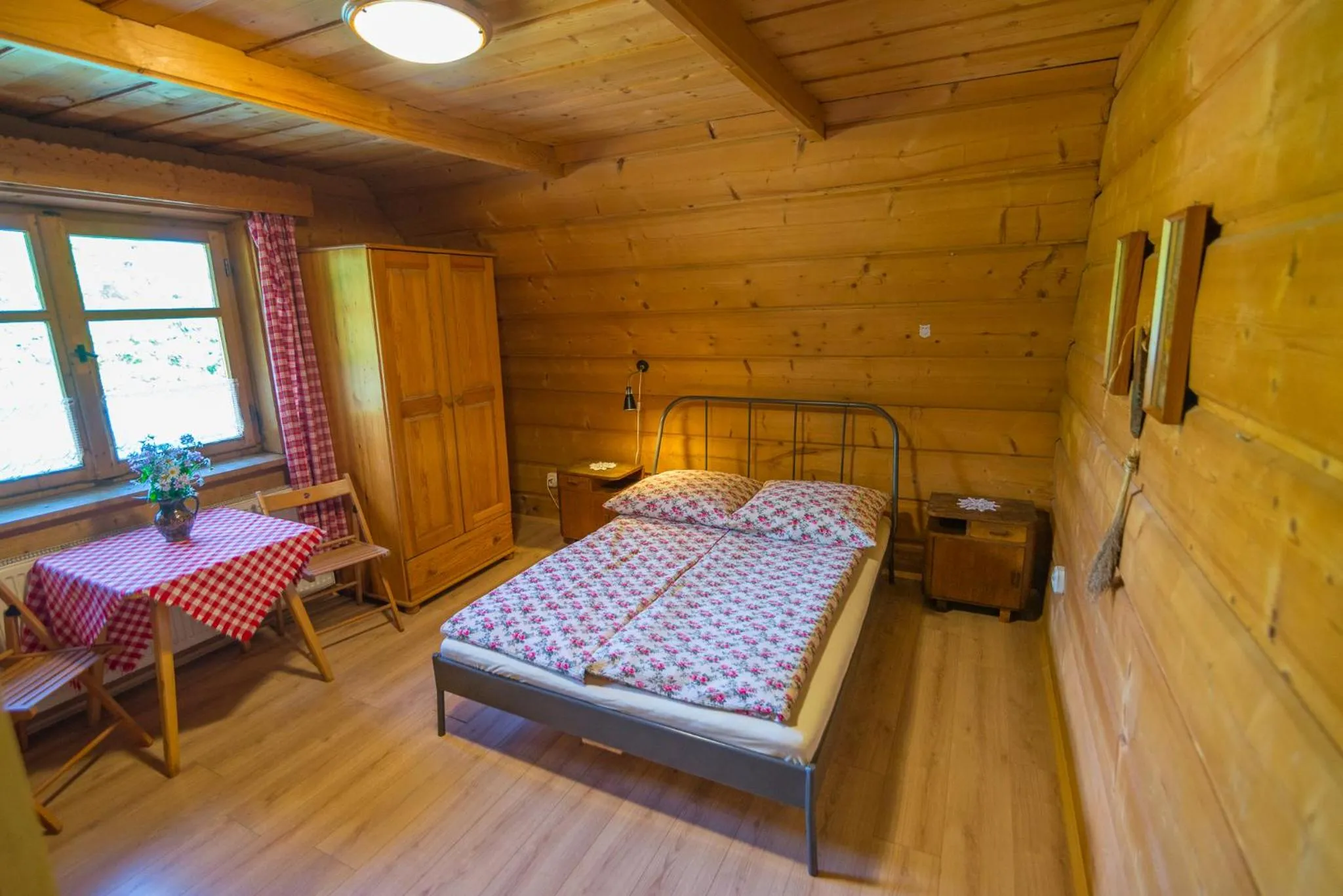 Photo of the whole room, Bed in Chata MTB
