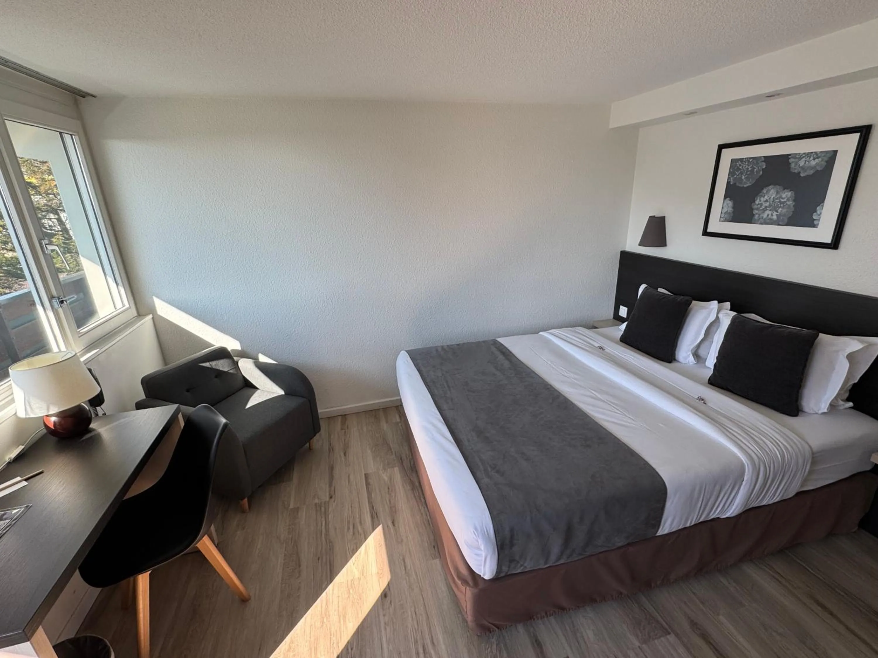 Bed in Kyriad Lisieux