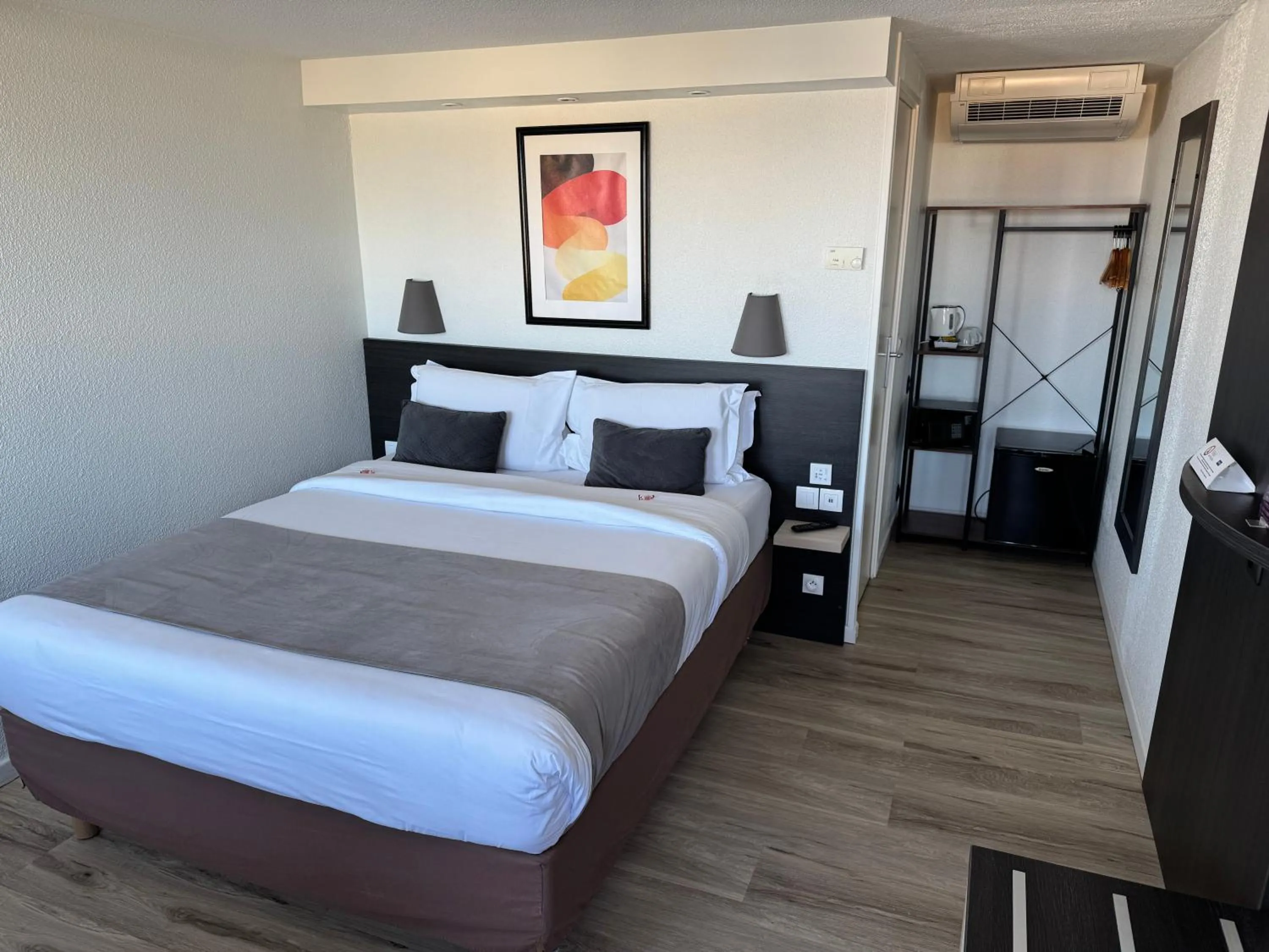 Bed in Kyriad Lisieux