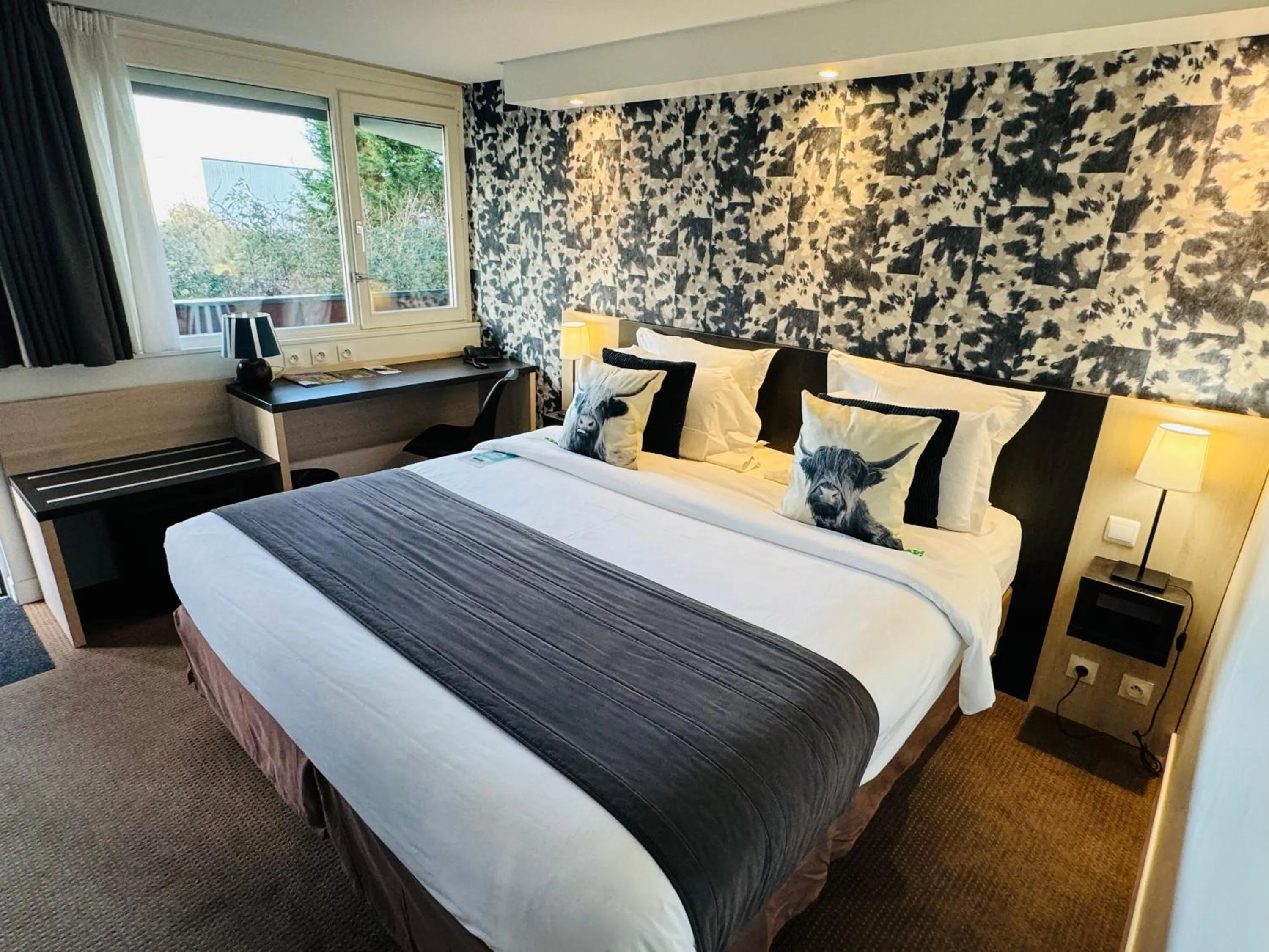 Bed in Kyriad Lisieux