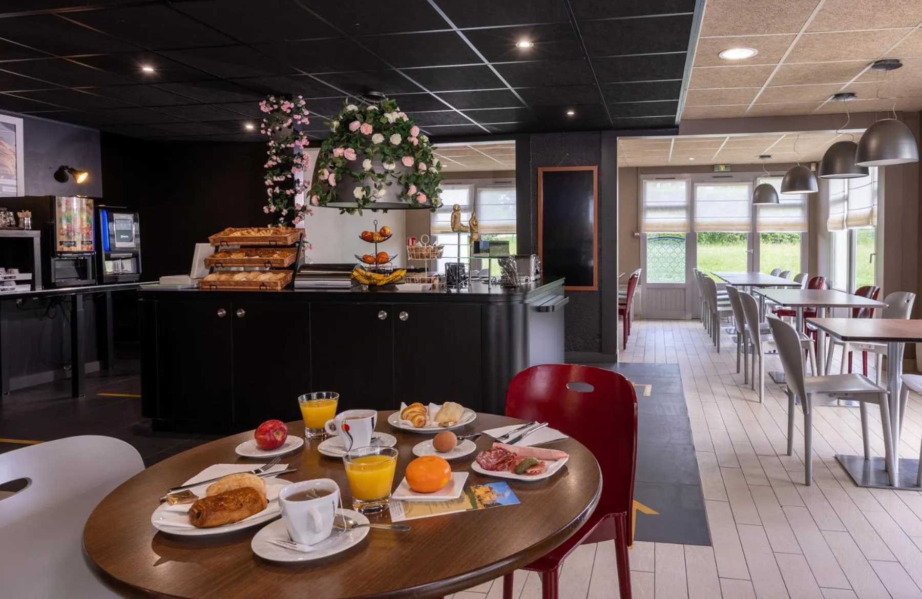 Breakfast in The Originals City, Hôtel Mâcon Nord