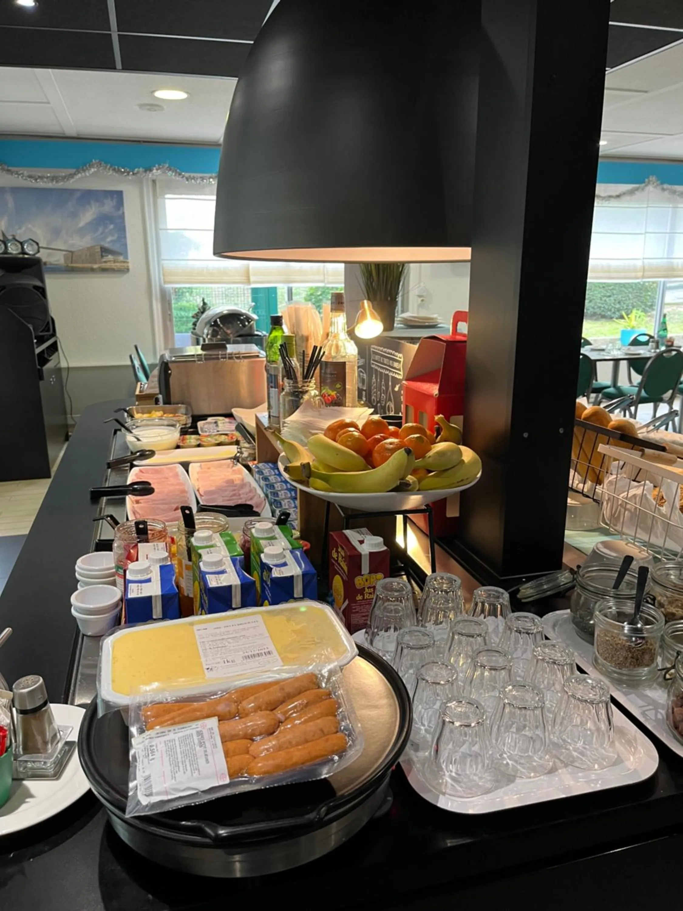 Buffet breakfast in Kyriad Direct Marseille Est La Valentine